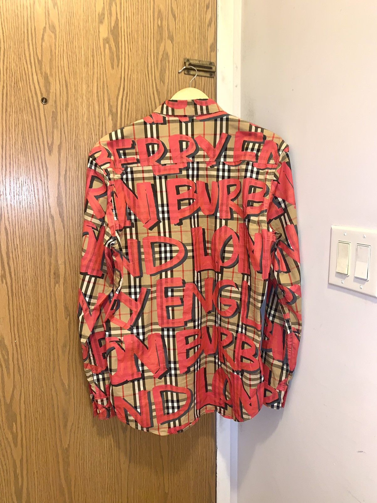 Print 18AW Graffiti Check トップス Shirt BURBERRY