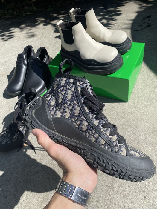 dior b28 high top sneaker