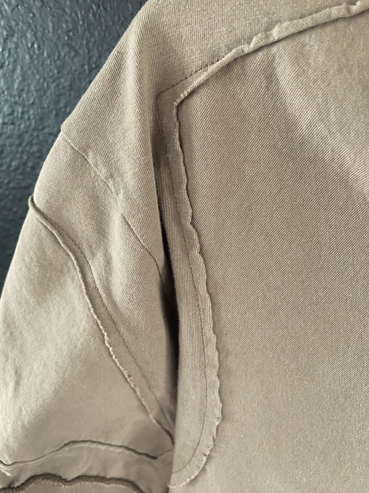 Bottega Veneta RARE Bottega Veneta Tan polo Size US L / EU 52-54 / 3 - 3 Thumbnail