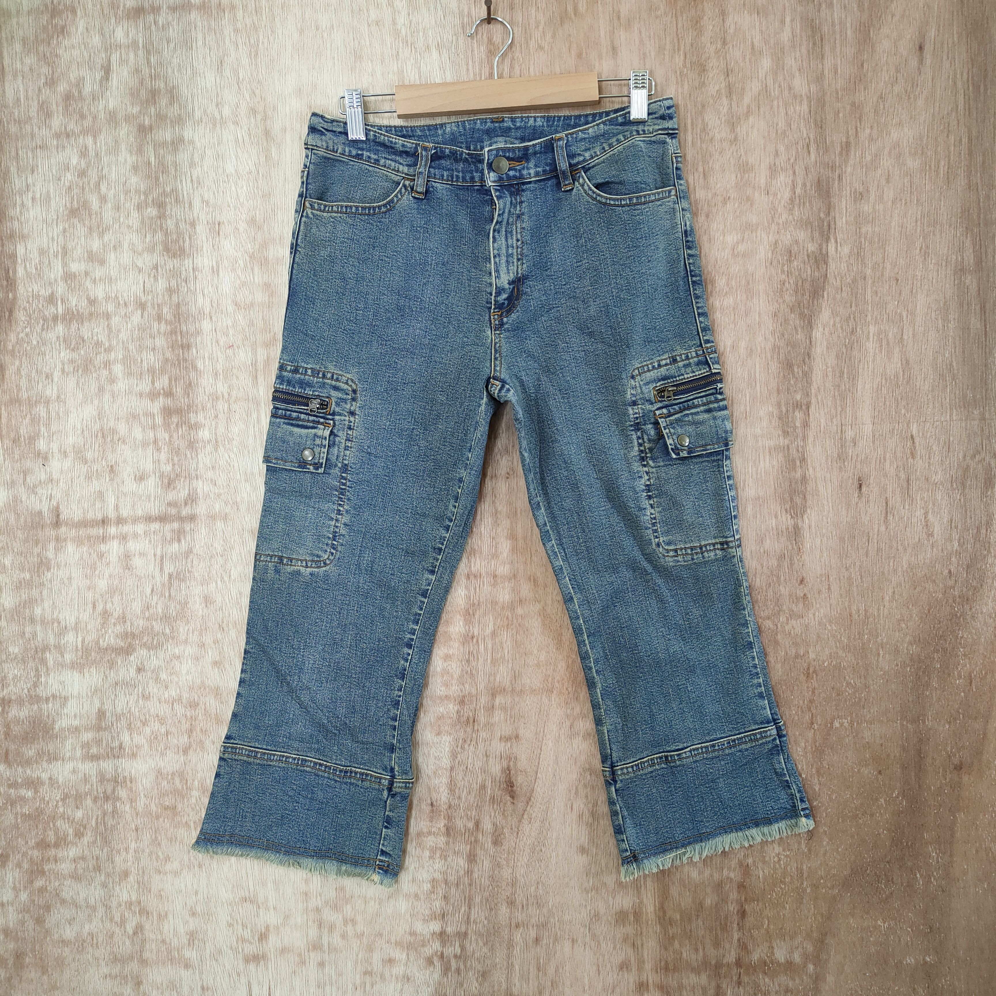 image of Vintage Collabora Jeans Cropped Cargo Pants in Blue, Men's (Size 26)