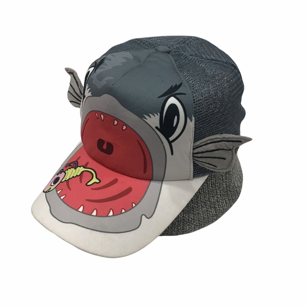 Designer Silver Eye Cartoon Fish Trucker Hats Caps Size ONE SIZE - 3 Thumbnail