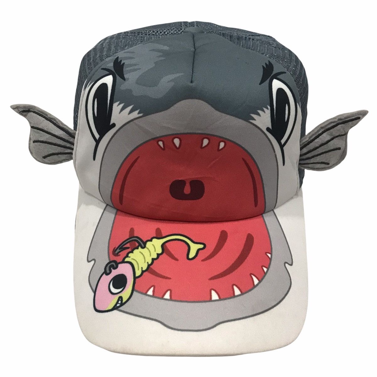 Designer Silver Eye Cartoon Fish Trucker Hats Caps Size ONE SIZE - 2 Thumbnail