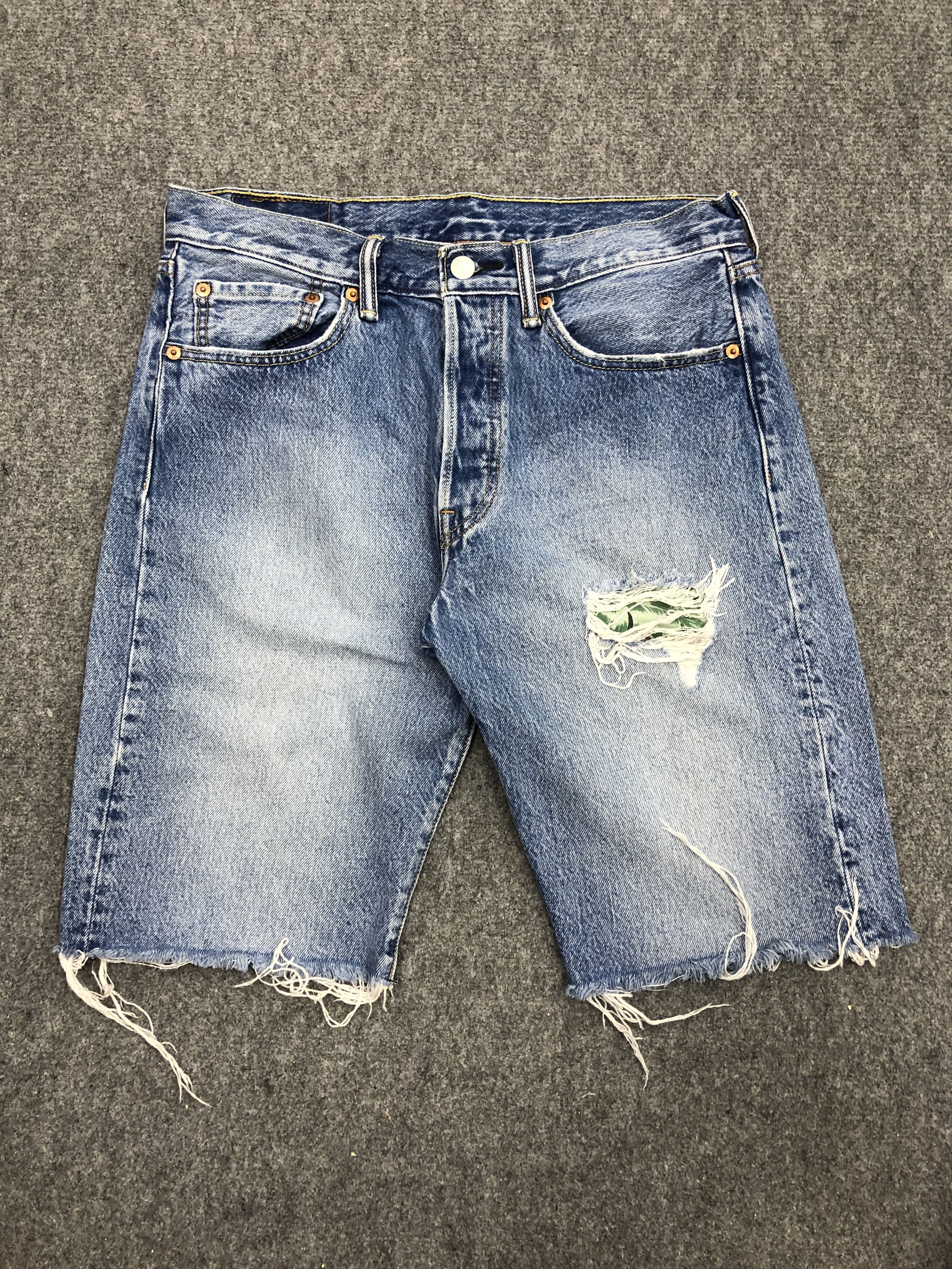 Levi's Vintage Levis 501 Jeans DP1171 Size US 32 / EU 48 - 1 Thumbnail