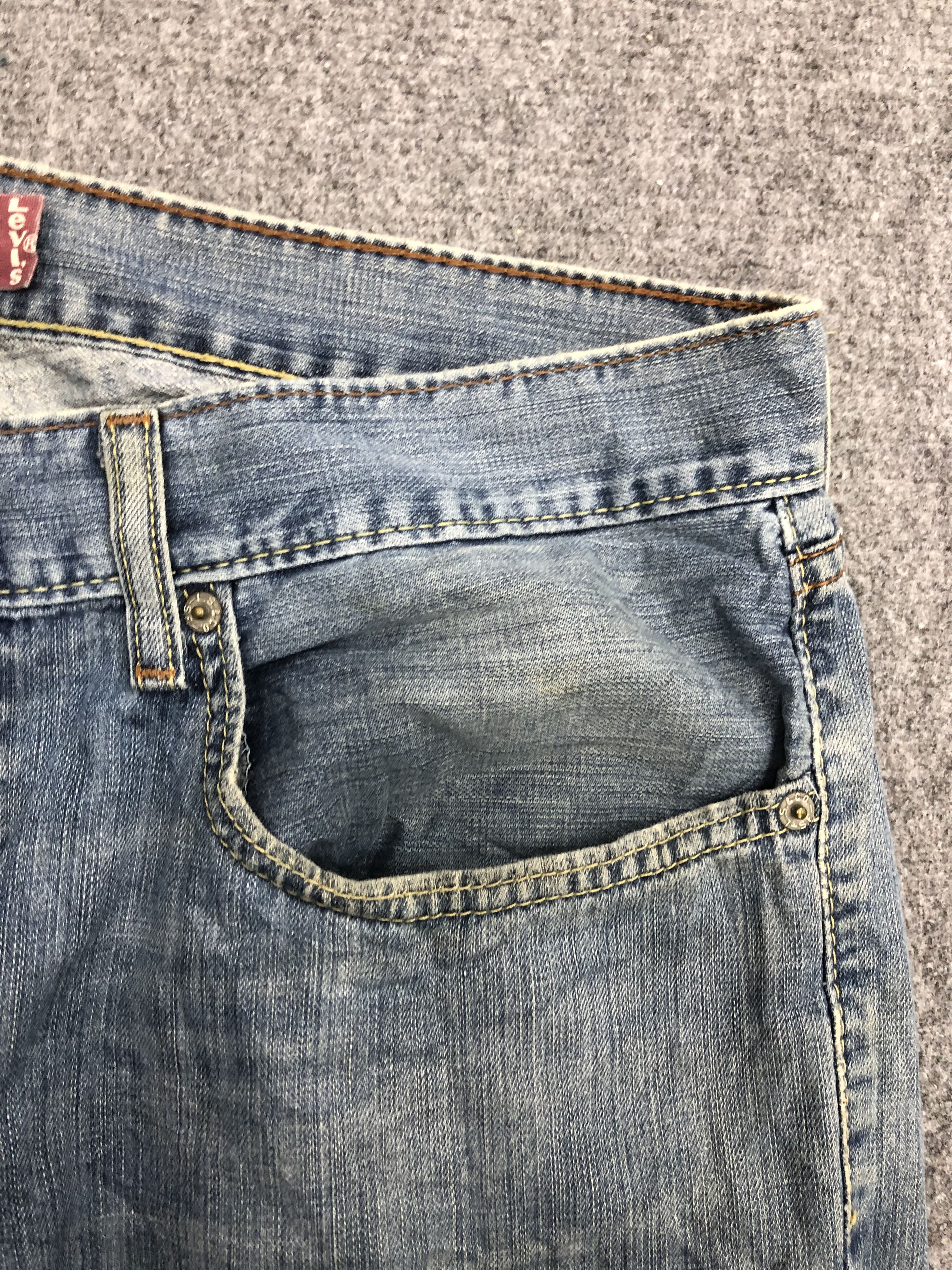 Levi's Vintage Levis 559 Denim DP1179 Size US 37 - 7 Thumbnail