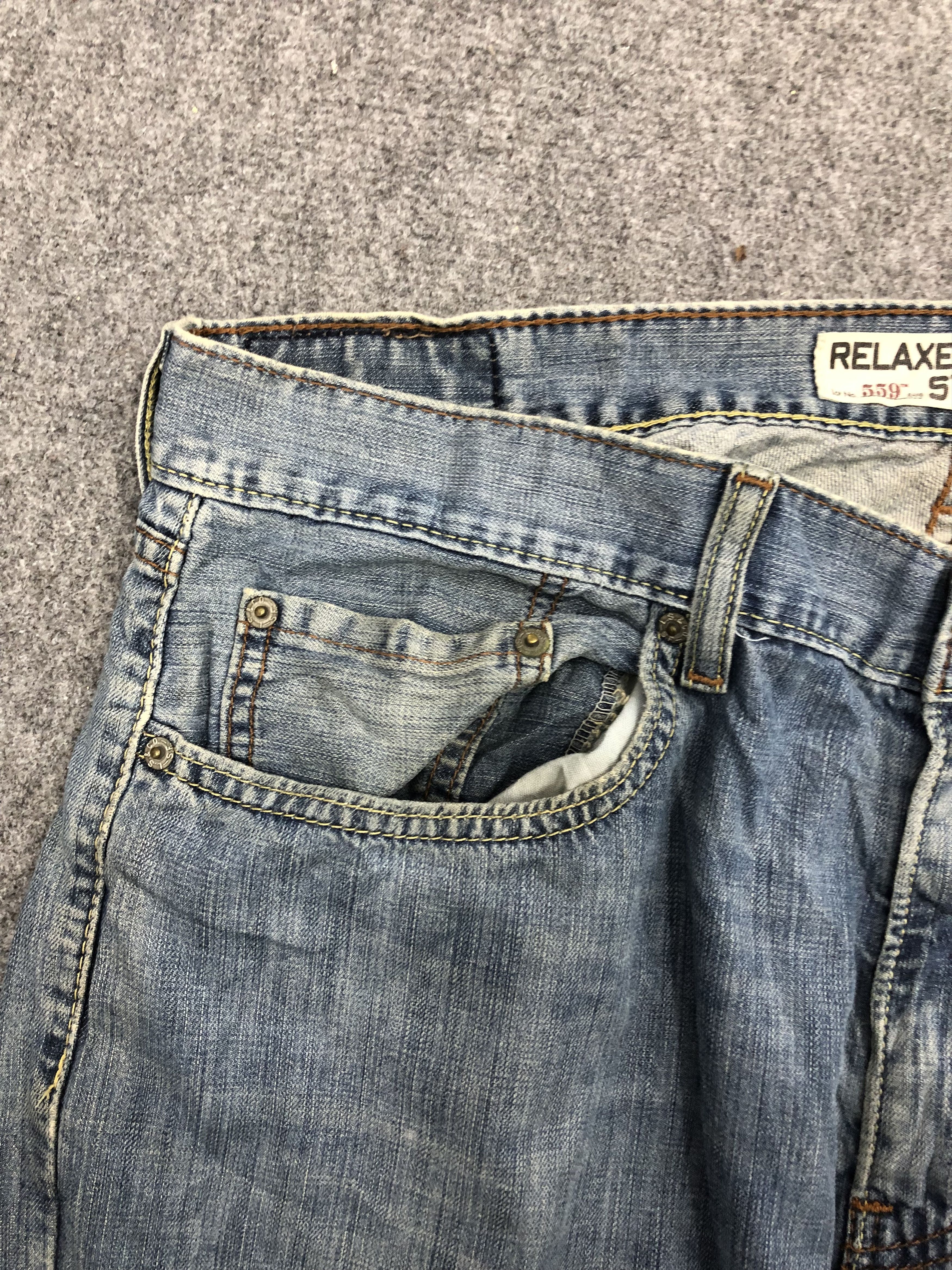 Levi's Vintage Levis 559 Denim DP1179 Size US 37 - 8 Thumbnail