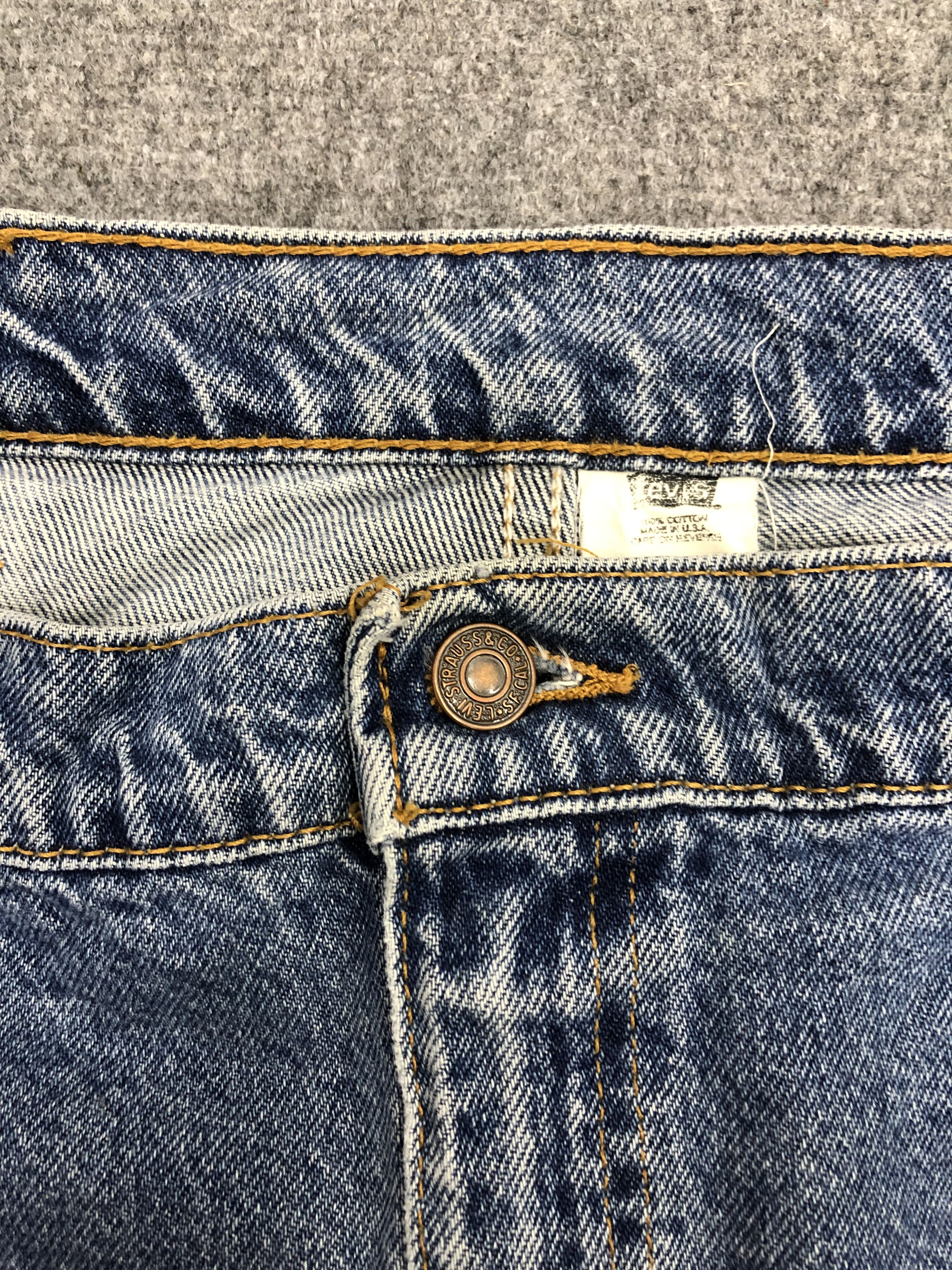 Levi's Vintage Levis Light Wash Denim DP1196 Size US 44 / EU 60 - 8 Thumbnail