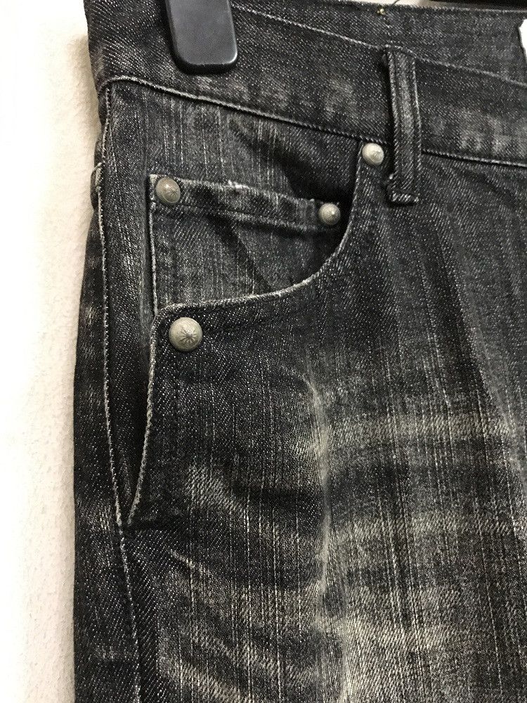 Vintage A.R.K Japan Stone Wash Rips Zigzag Ripped Distressed Denim Size US 32 / EU 48 - 3 Thumbnail