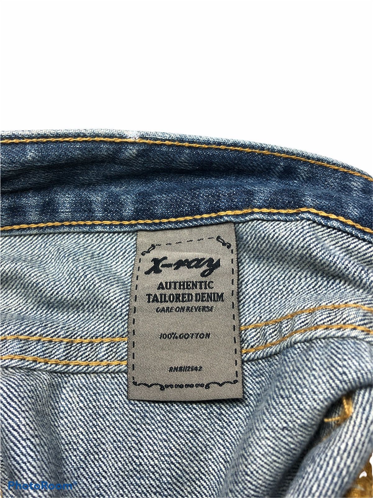 Japanese Brand XRAY PAINTED DISTRESSED DENIM Size US 34 / EU 50 - 3 Thumbnail