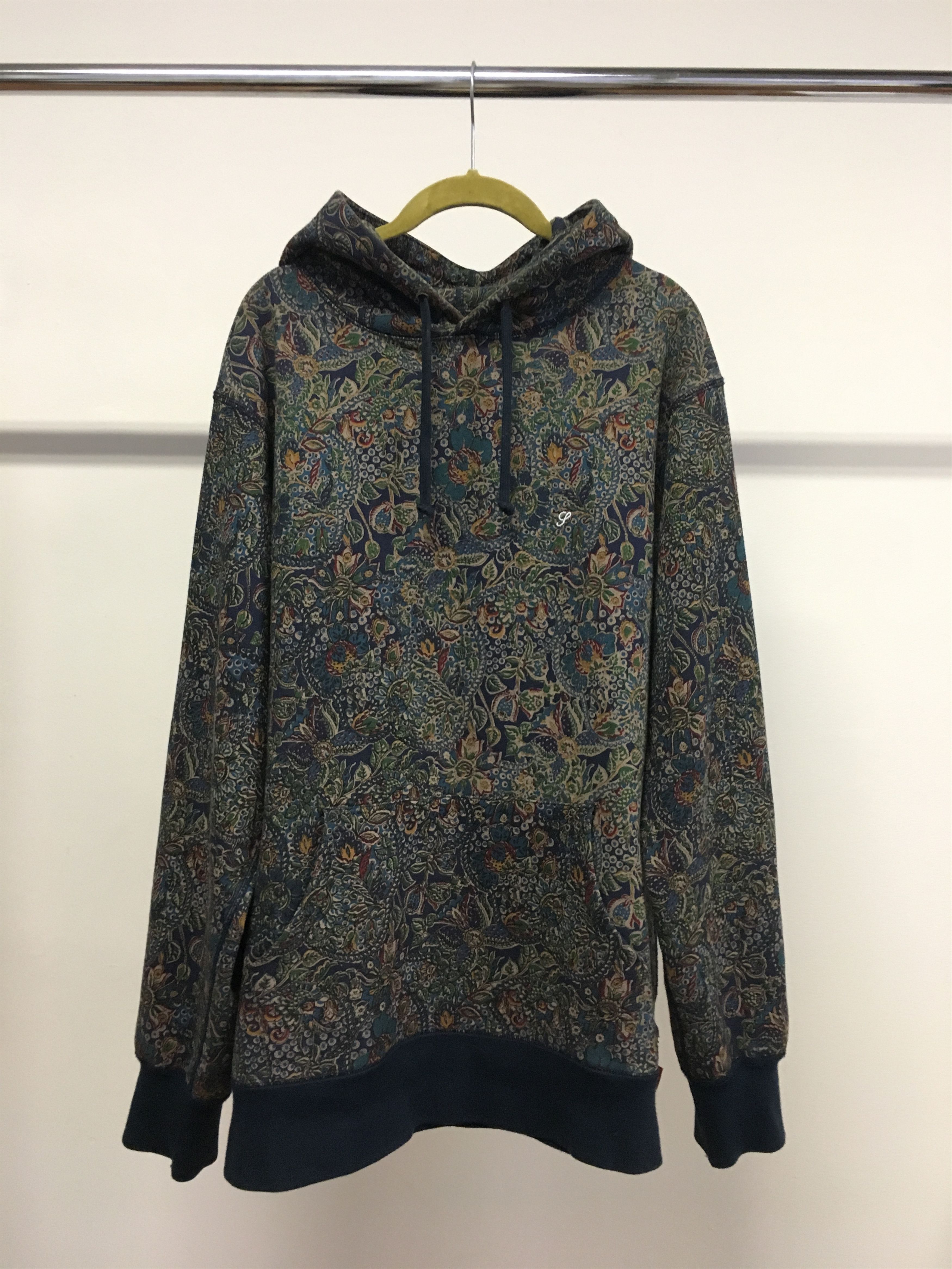 Supreme Paisley Hoodie | Grailed