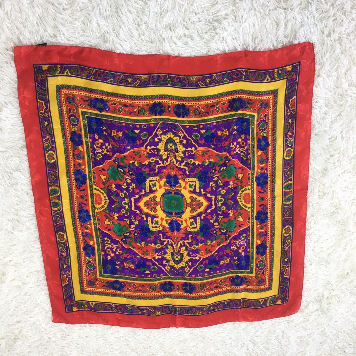 Designer Vintage Andrea Silk Scarf Size ONE SIZE - 2 Thumbnail