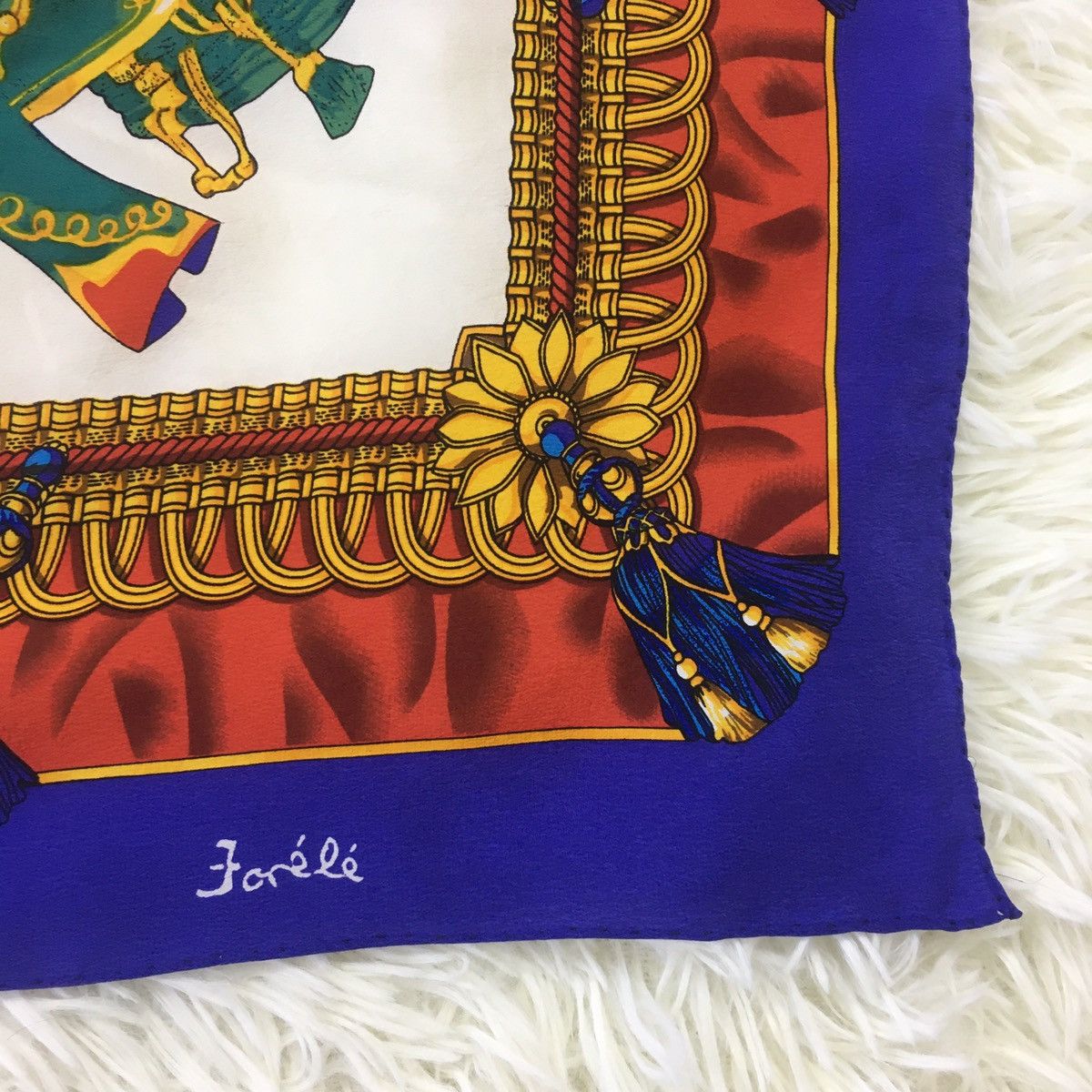 Royal Scarf