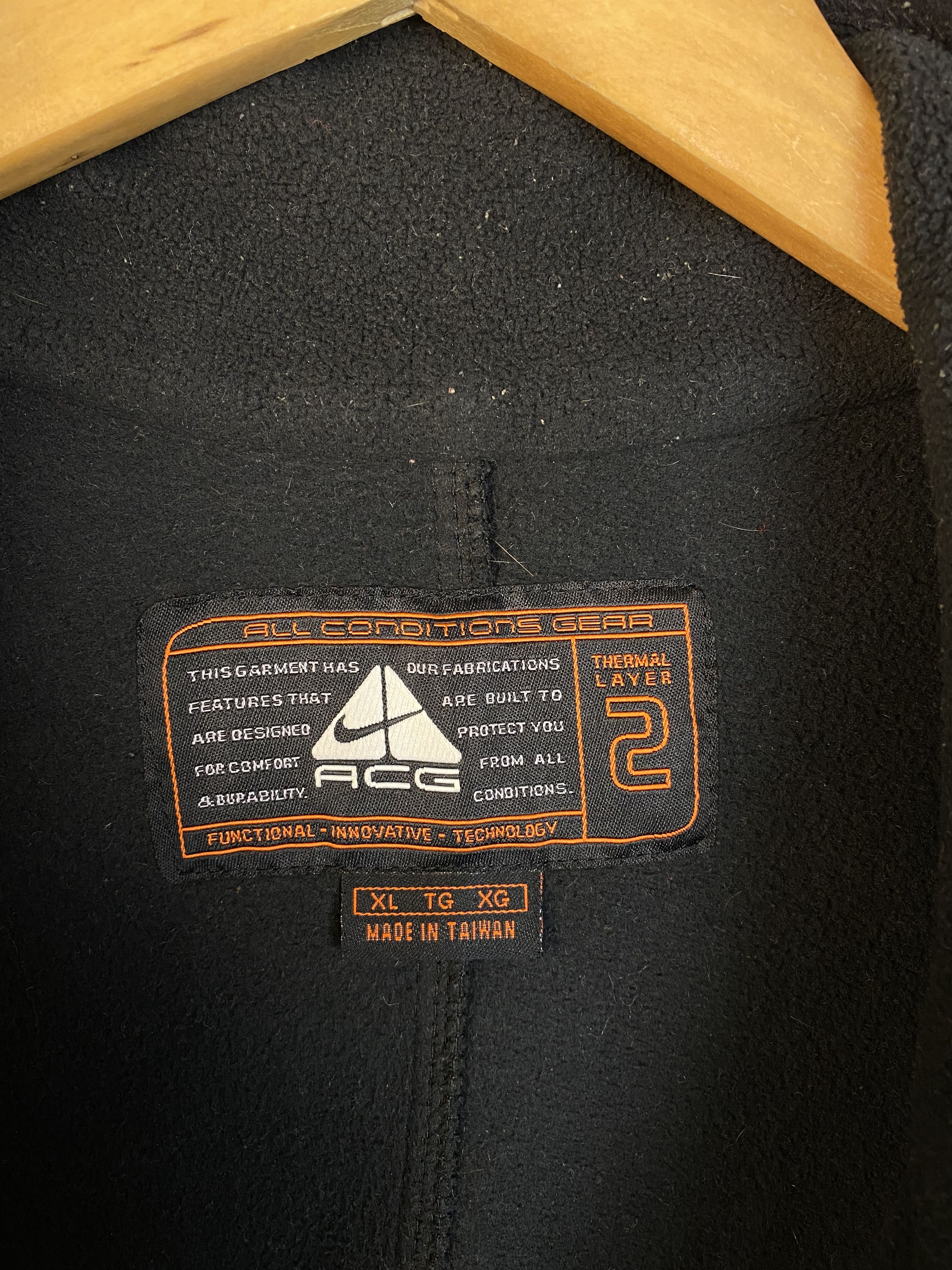 Nike Nike ACG Therma Fit Vintage 90's Black Fleece Jacket Zip Size US XL / EU 56 / 4 - 5 Thumbnail