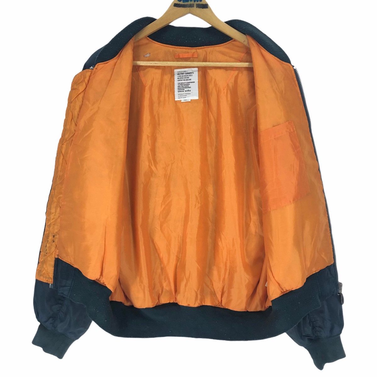 Vintage Military Garments Bomber Jacket Orange Lining Size US L / EU 52-54 / 3 - 5 Thumbnail