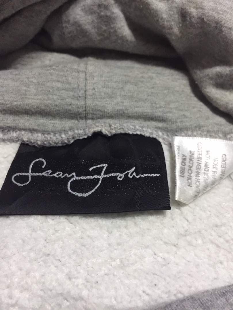 Sean John SEAN JOHN BIG LOGO SPELL OUT HOODIES Size US XL / EU 56 / 4 - 6 Thumbnail