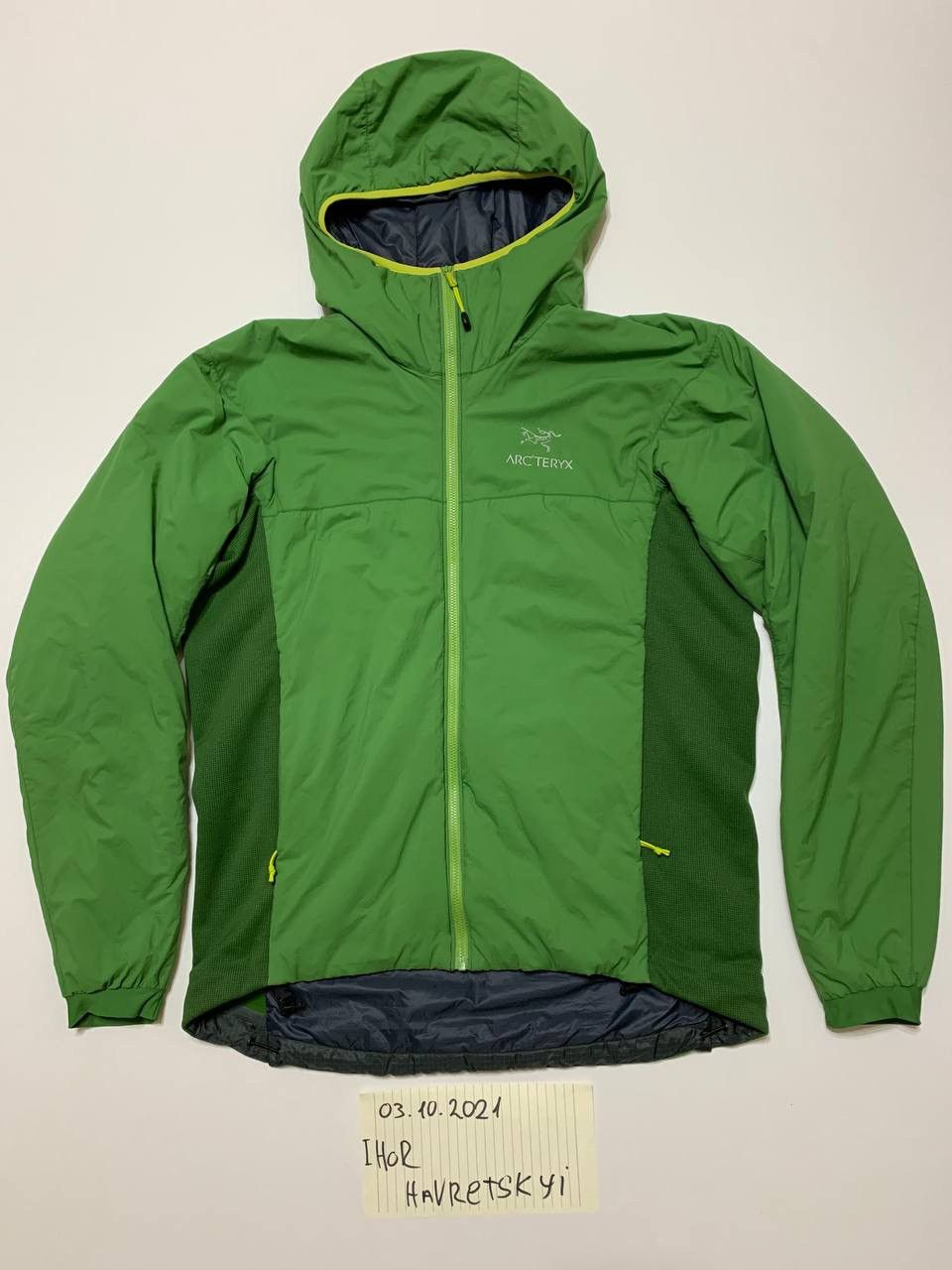 image of Arcteryx Light Jacket in Green, Men's (Size Medium)
