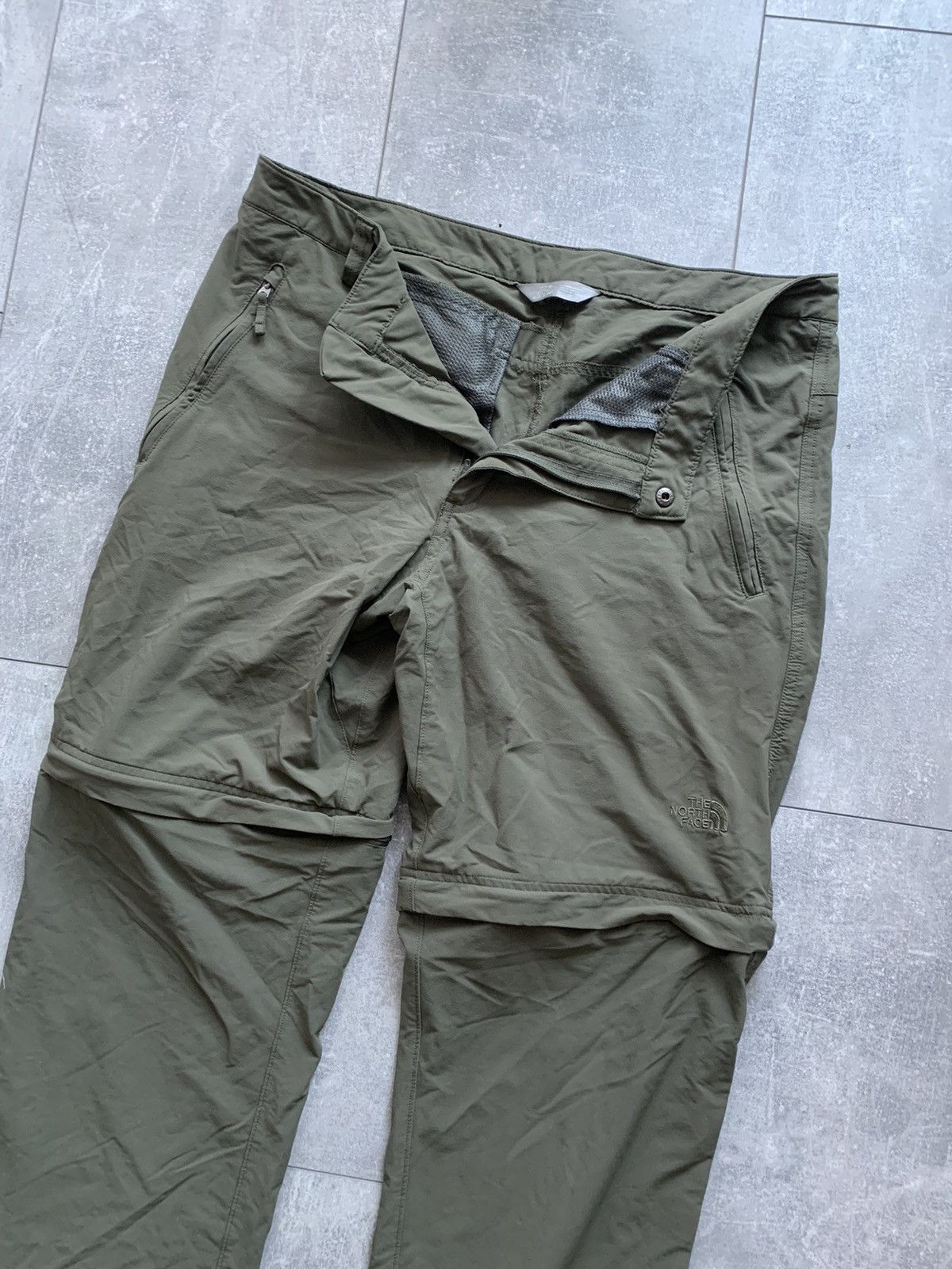 The North Face × Vintage The North Face nylon transformer cargo khaki pants Size US 36 / EU 52 - 2 Thumbnail