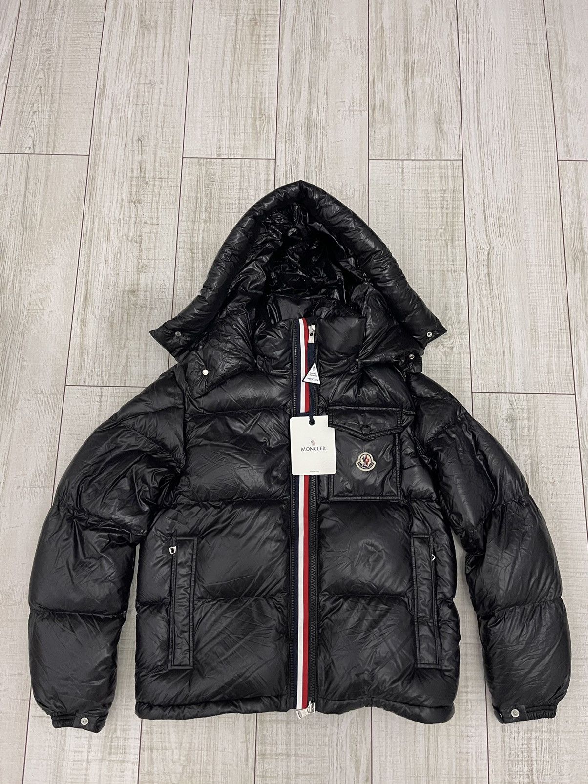 Moncler Montbeliard Giubbotto size 2 | Grailed