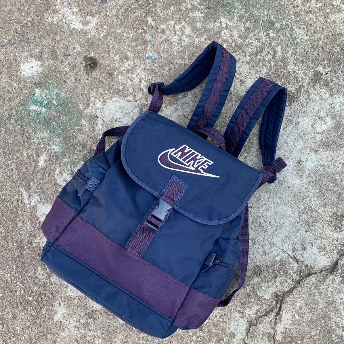 vintage backpack nike