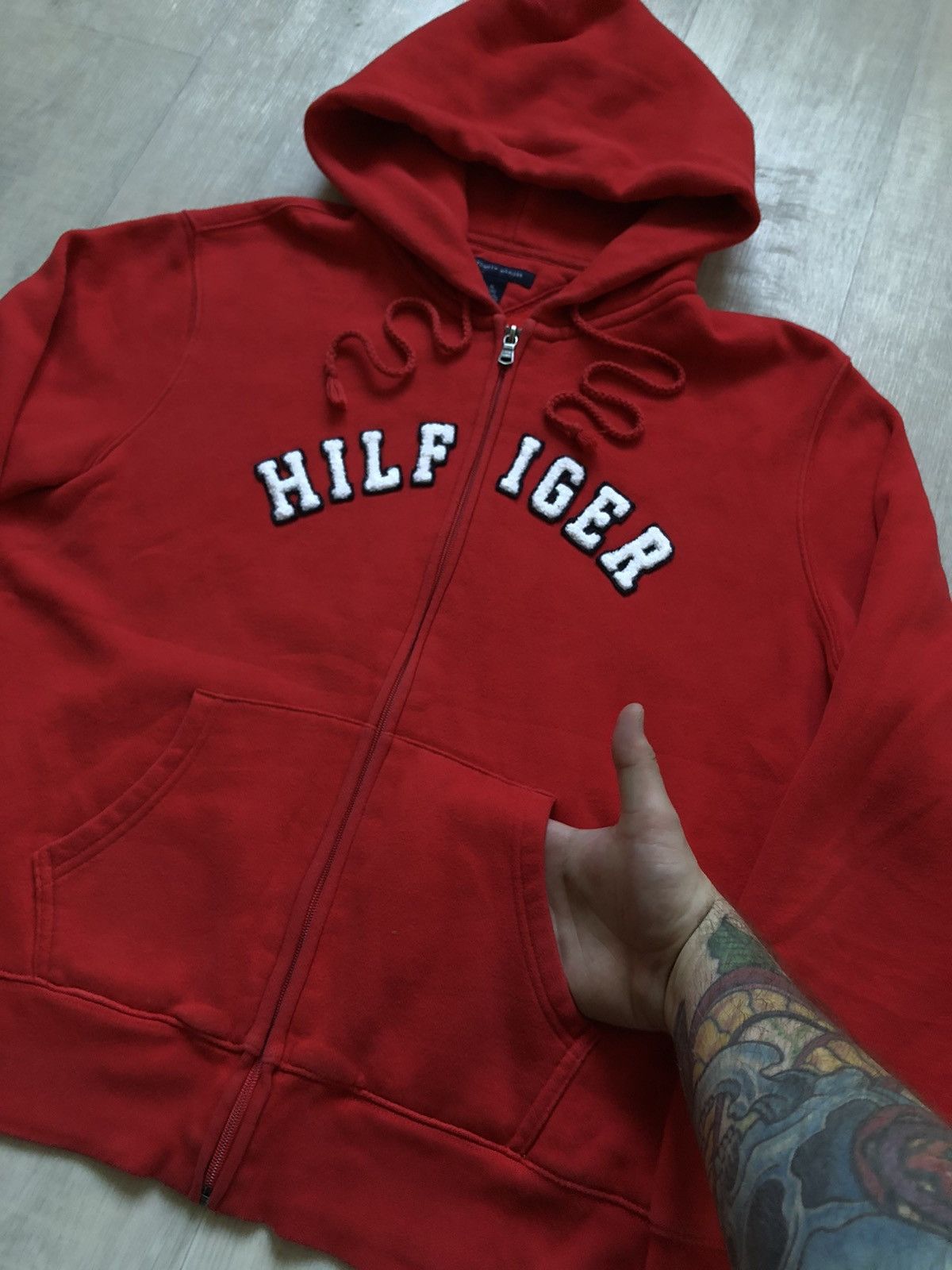 Tommy Hilfiger Vintage Tommy Hilfiger Hoodie Zip Up Big Logo Size S Size US S / EU 44-46 / 1 - 5 Thumbnail