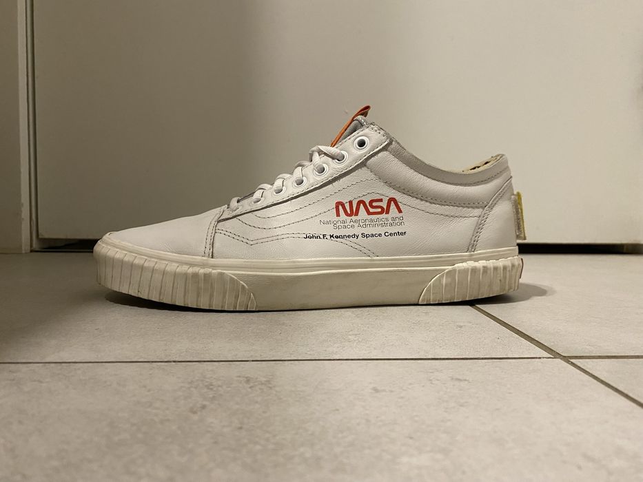 Vans voyager hotsell old skool