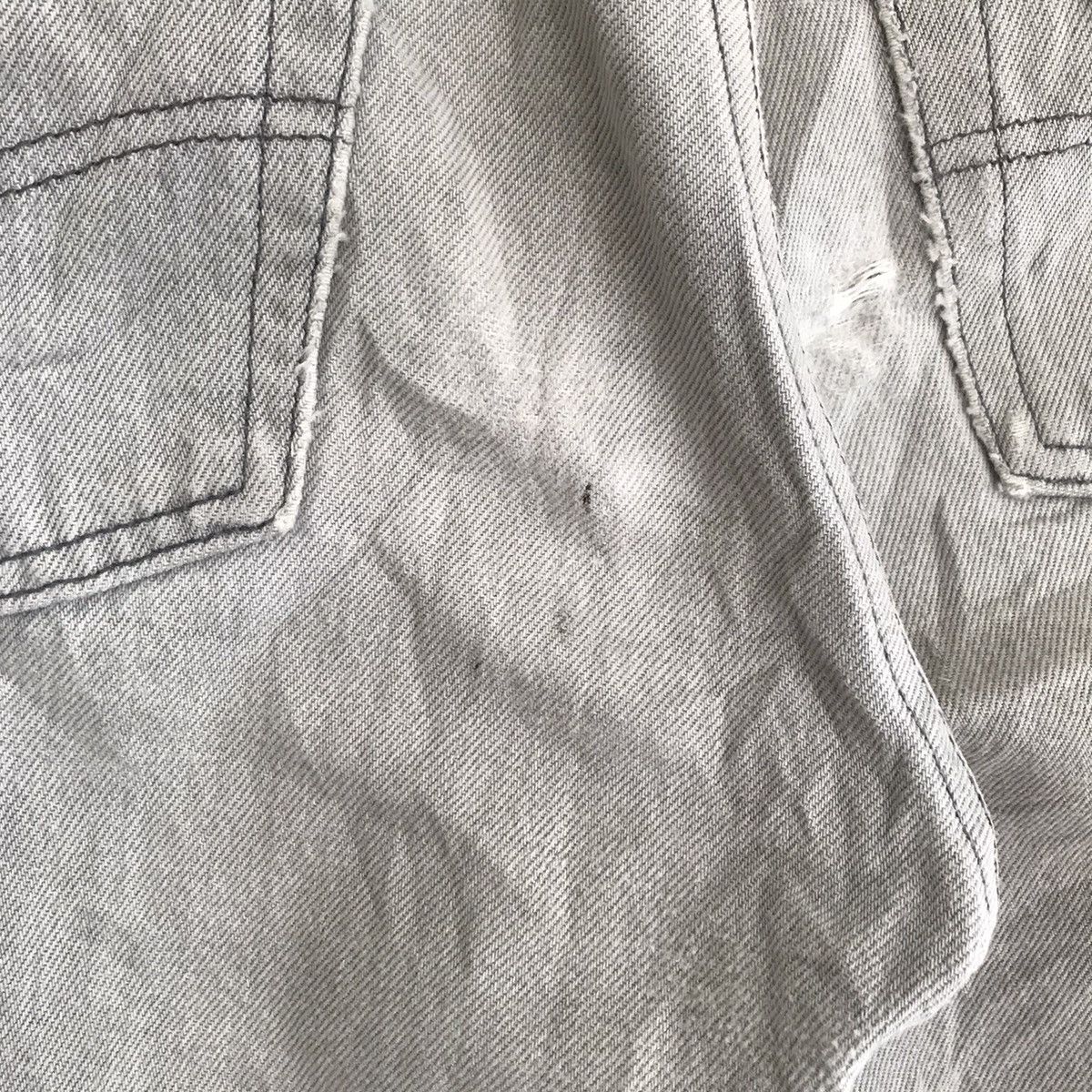 Levi's Vintage 80s Levis 501 Distressed Silver Faded Made in USA Size US 28 / EU 44 - 12 Thumbnail