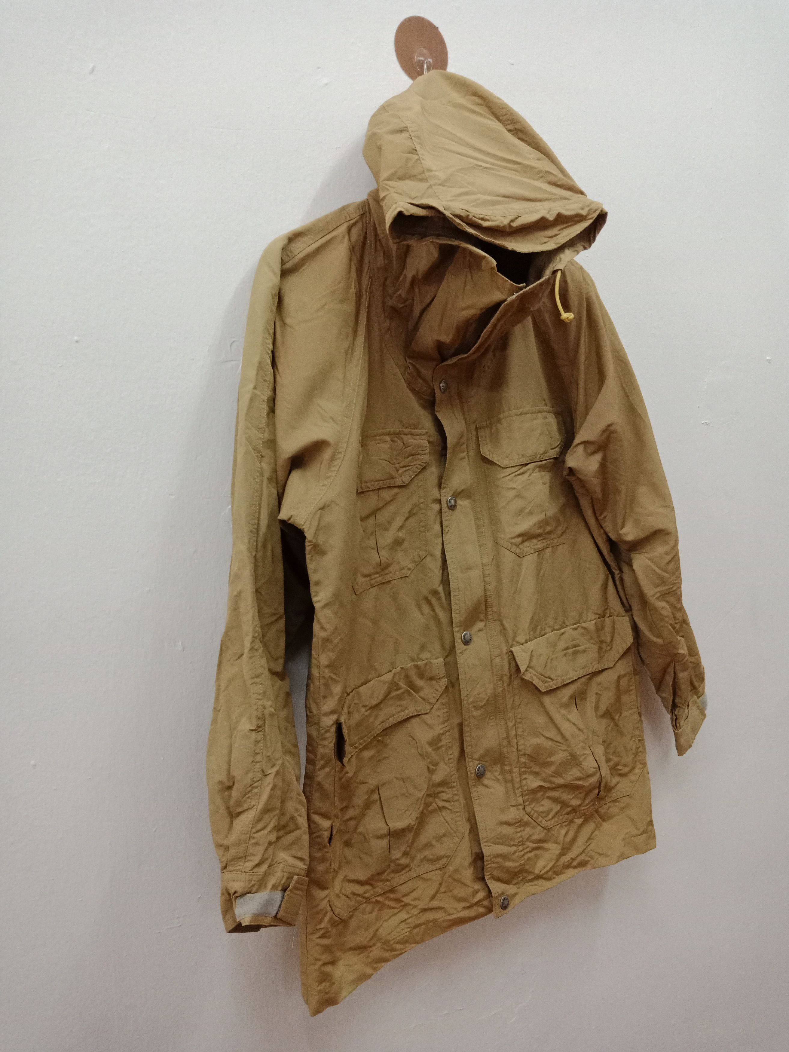 The North Face The North Face Nude Brown Hood Size US L / EU 52-54 / 3 - 5 Thumbnail