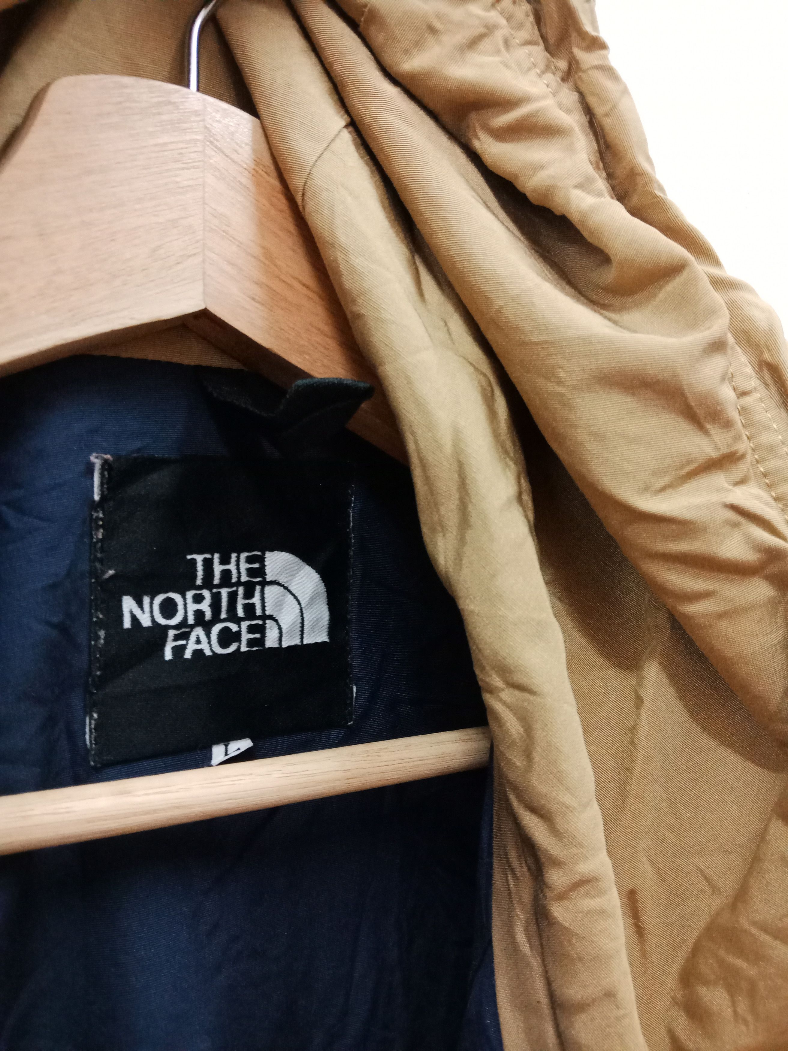 The North Face The North Face Nude Brown Hood Size US L / EU 52-54 / 3 - 8 Thumbnail