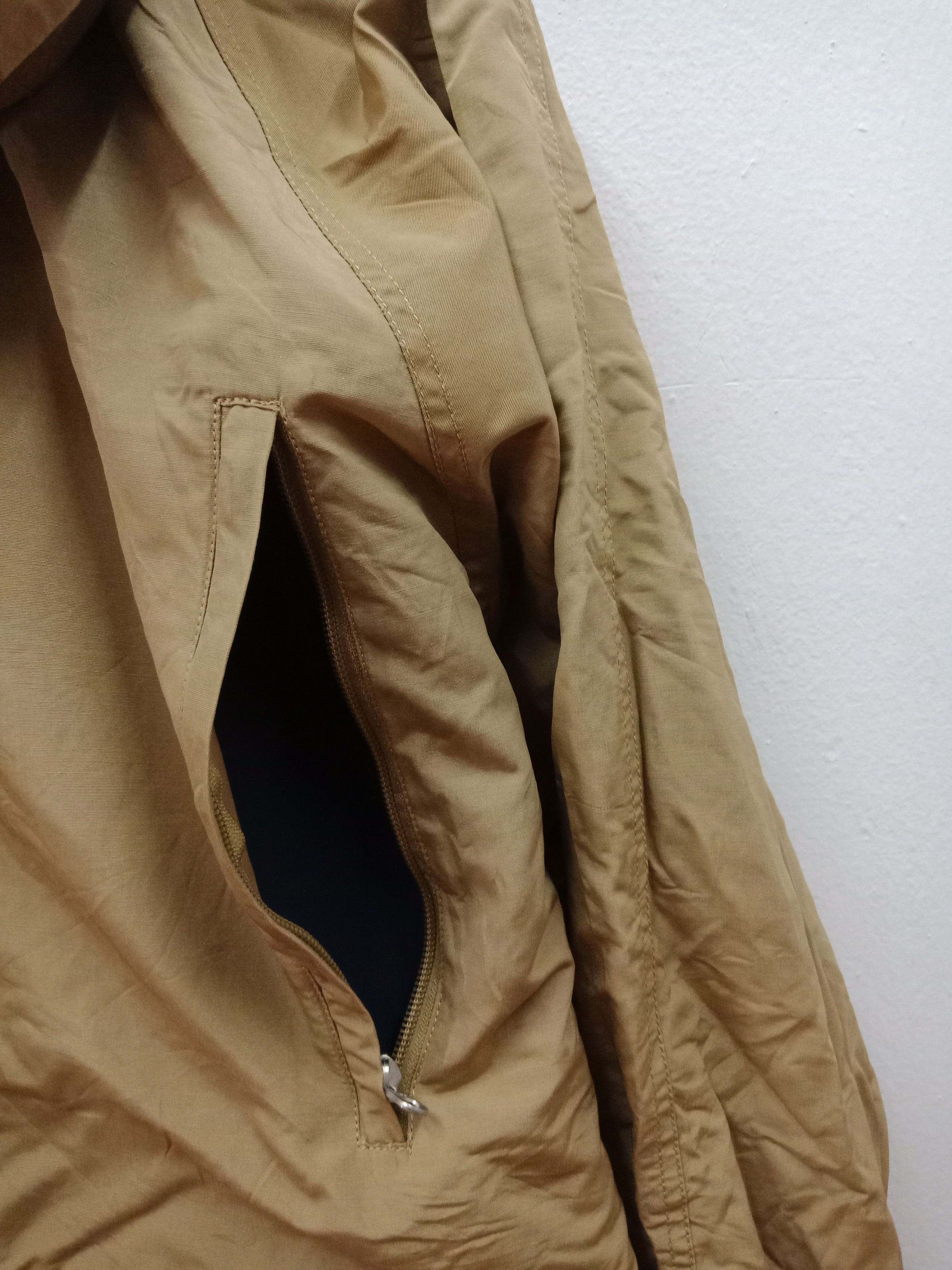 The North Face The North Face Nude Brown Hood Size US L / EU 52-54 / 3 - 6 Thumbnail