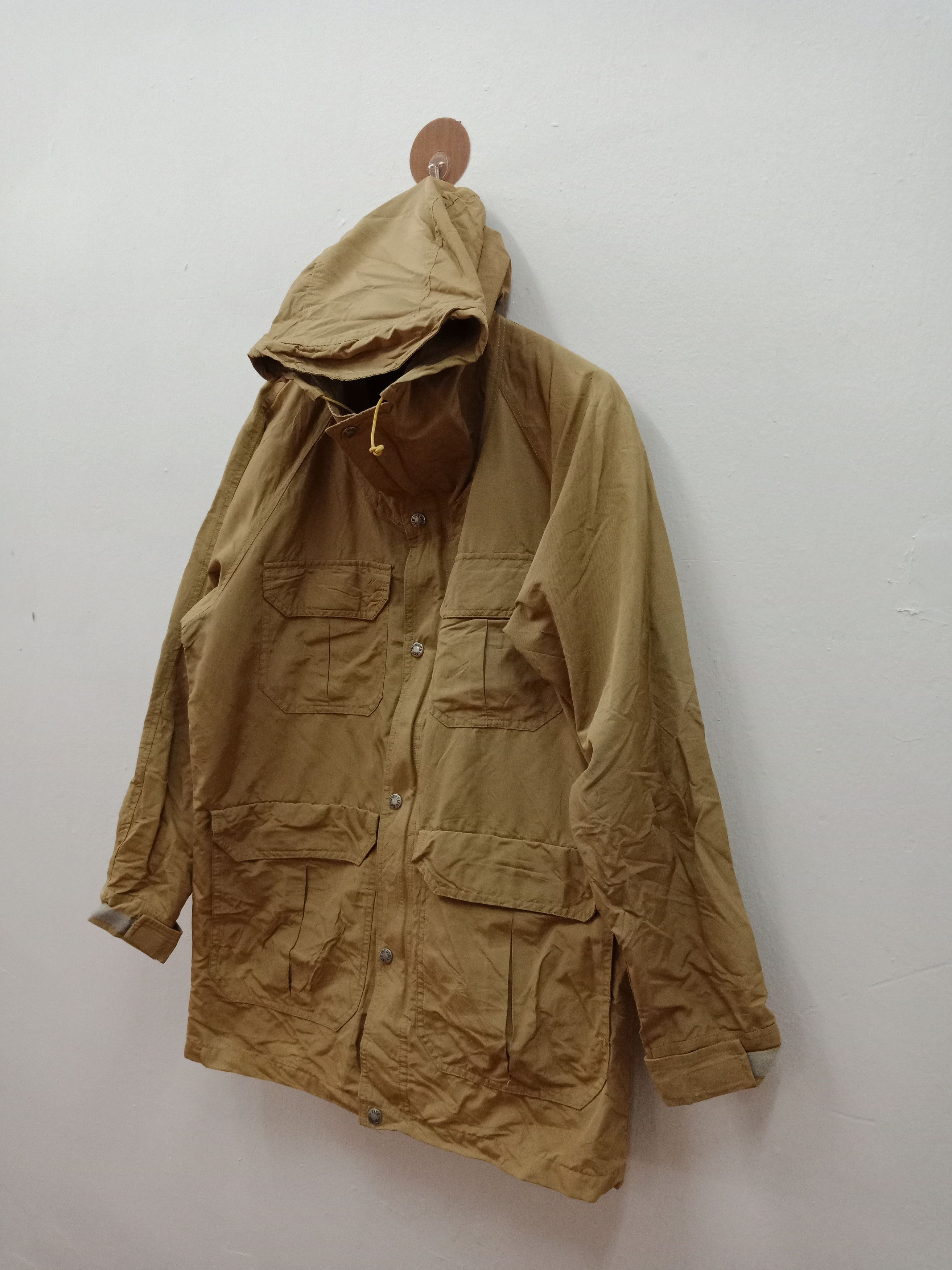 The North Face The North Face Nude Brown Hood Size US L / EU 52-54 / 3 - 4 Thumbnail