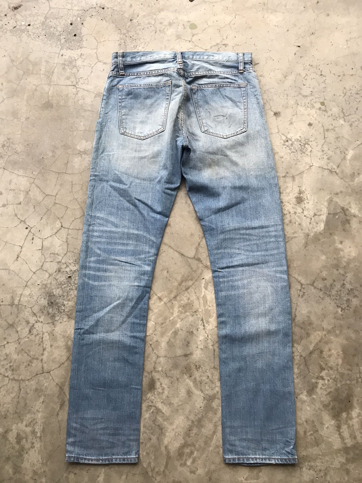 Gap LIGHT WASH GAP SLIM FIT DISTRESSED DENIM JEANS W31 Size US 31 - 2 Thumbnail