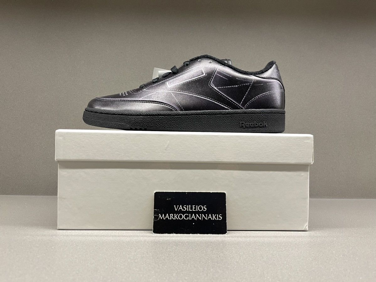 Maison Margiela × Reebok Reebok Club C Maison Margiela Black Size US 9 / EU 42 - 1 Thumbnail