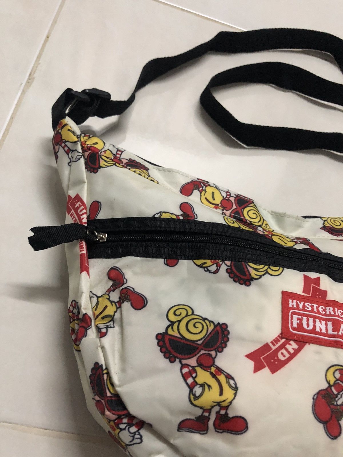 Hysteric Glamour Hysteric Glamour Hysteric Mini Banana Bag Size ONE SIZE - 4 Thumbnail