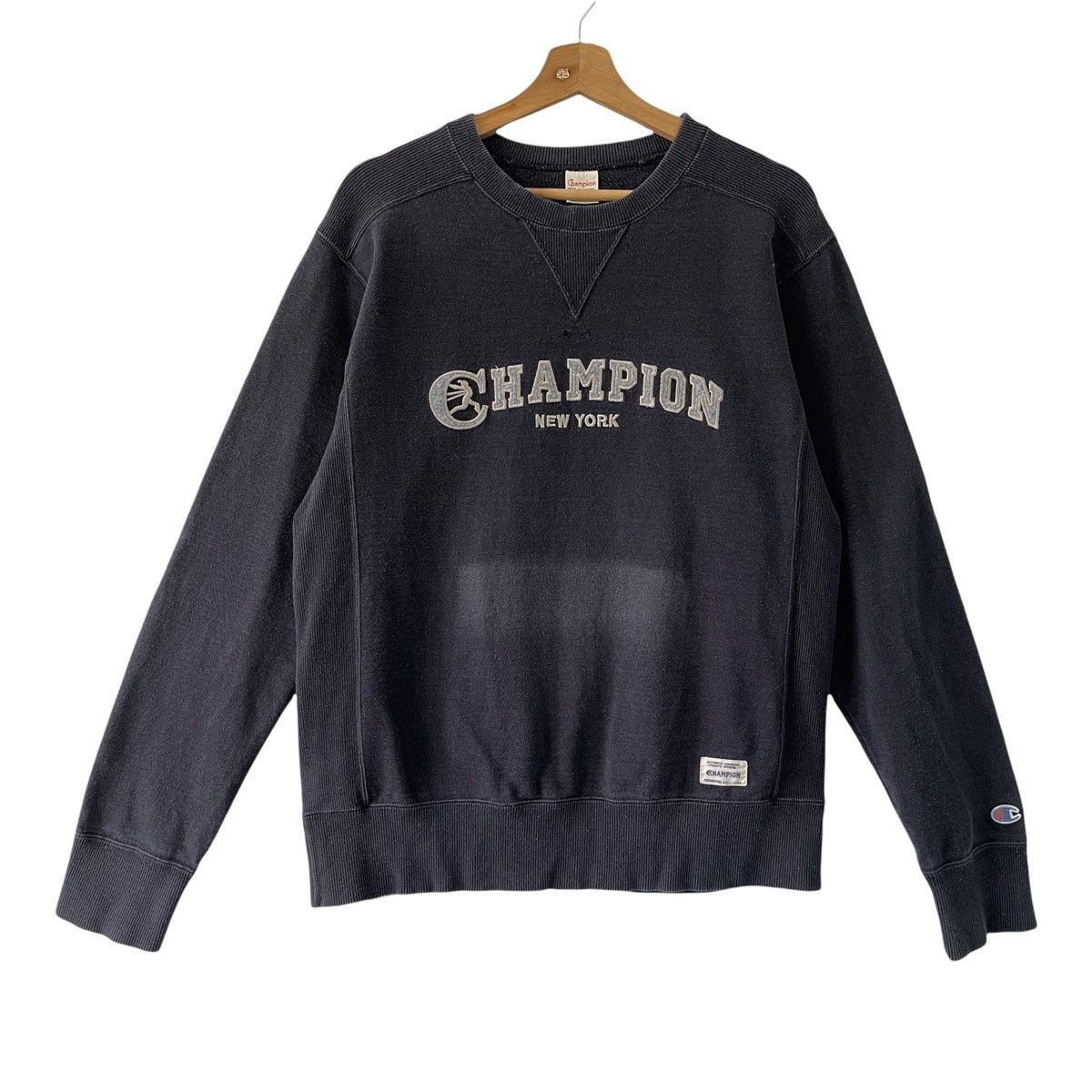 Champion Vintage 90’s Champion Running Man Crewneck Sweatshirt Size M Size US M / EU 48-50 / 2 - 1 Thumbnail