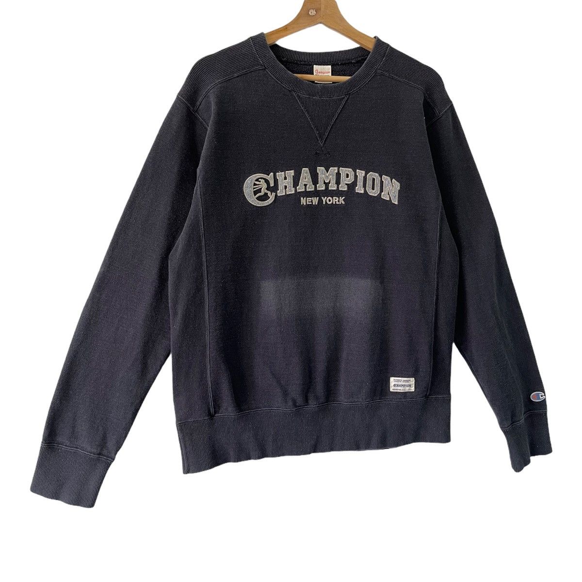 Champion Vintage 90’s Champion Running Man Crewneck Sweatshirt Size M Size US M / EU 48-50 / 2 - 2 Thumbnail