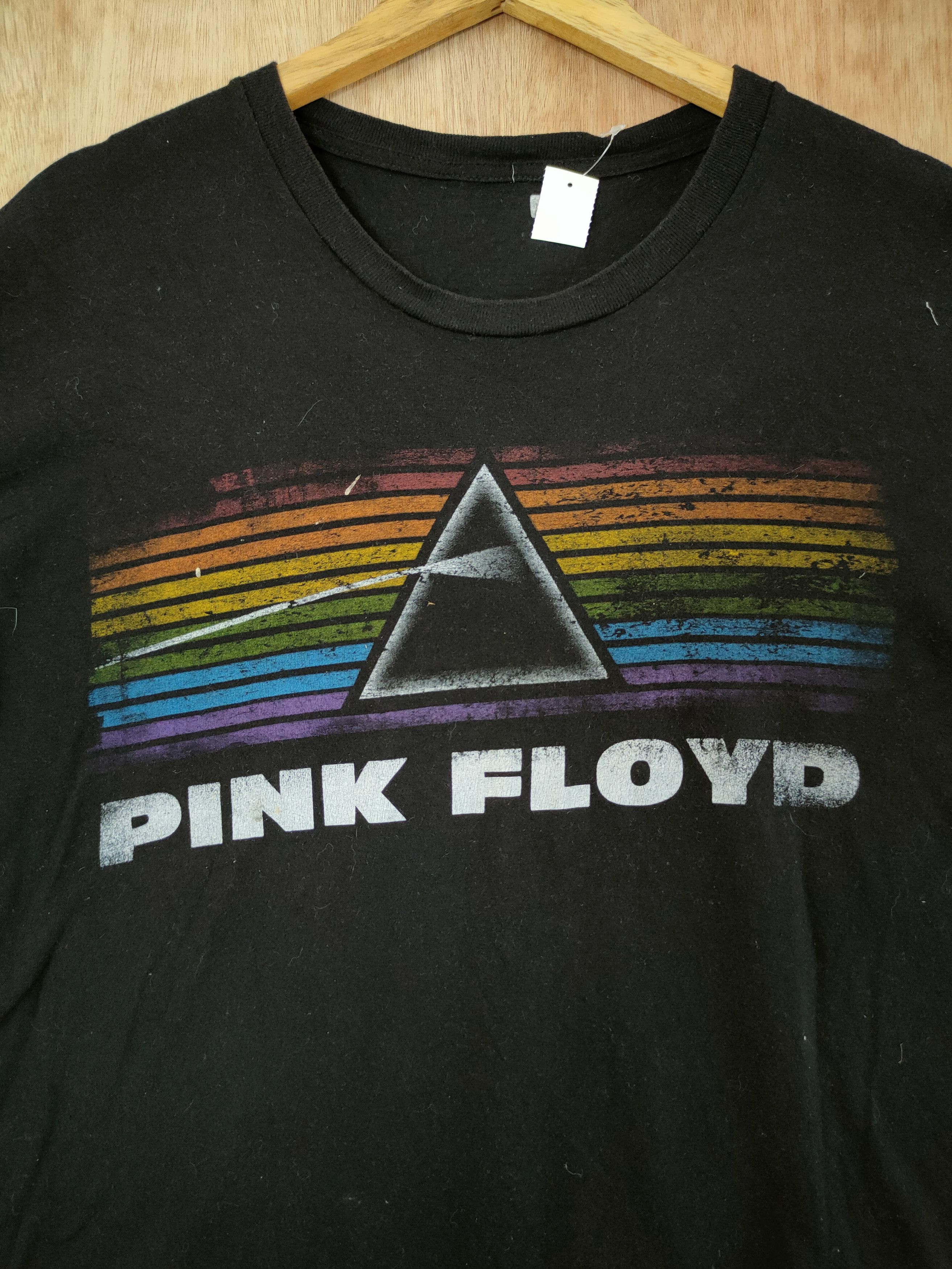 Band Tees DLL Pink Floyd band vintage tee #46-635 Size US XL / EU 56 / 4 - 4 Thumbnail