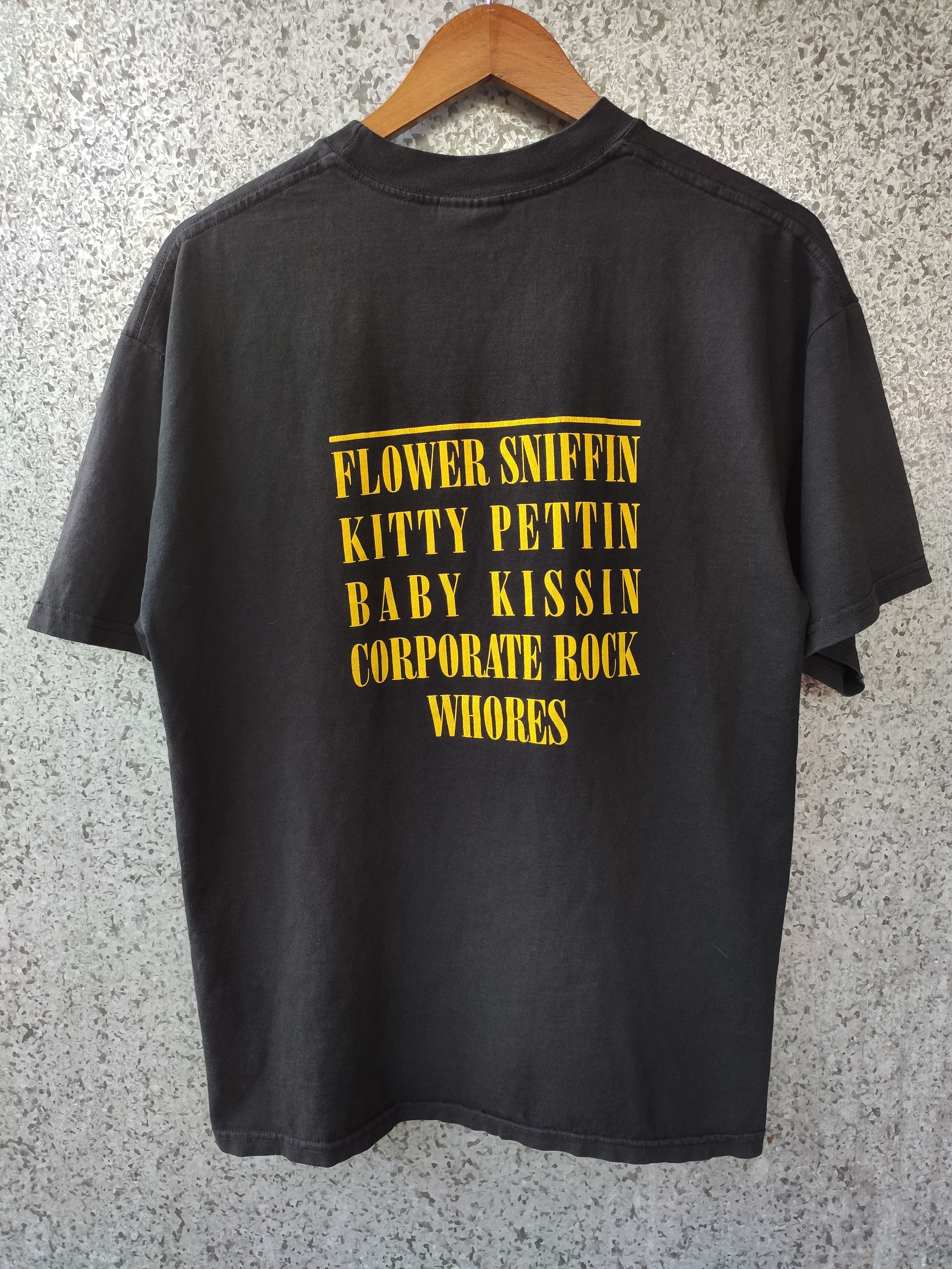 Nirvana True Vintage 90s Nirvana t shirt smile band tee Size US L / EU 52-54 / 3 - 4 Thumbnail