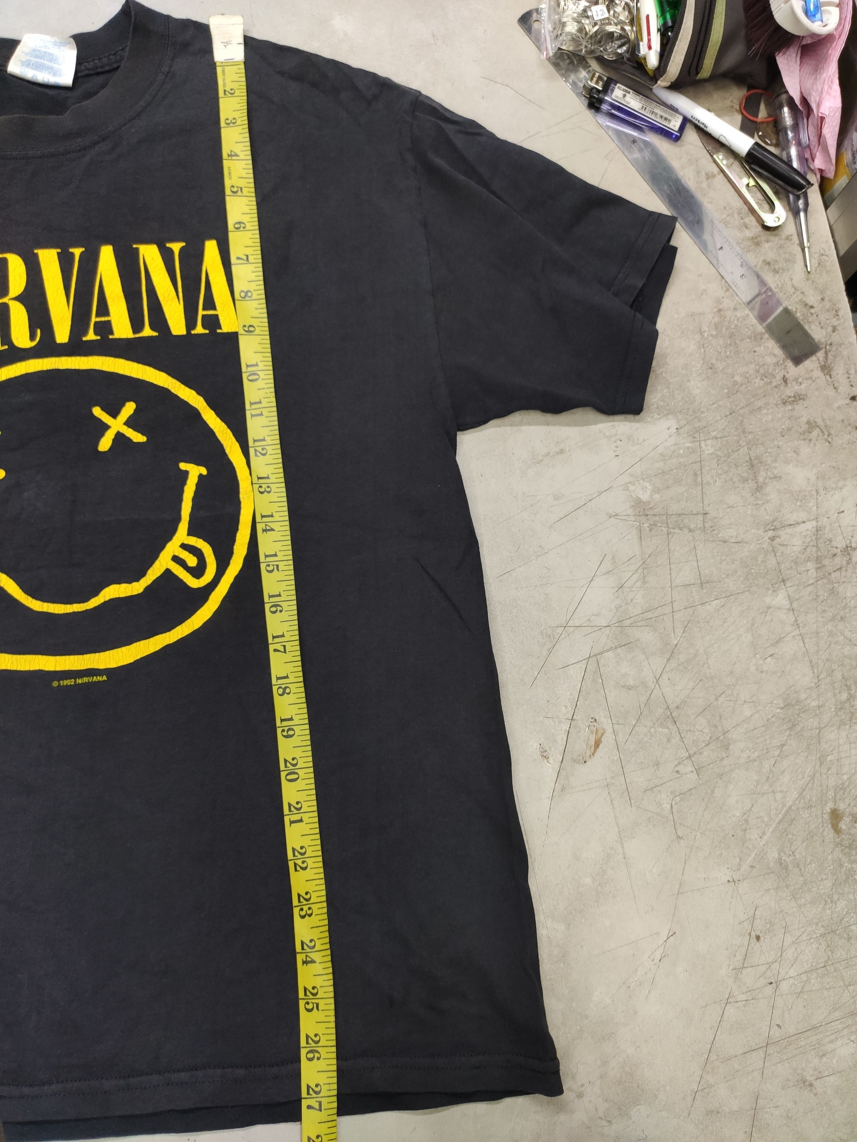 Nirvana True Vintage 90s Nirvana t shirt smile band tee Size US L / EU 52-54 / 3 - 9 Thumbnail