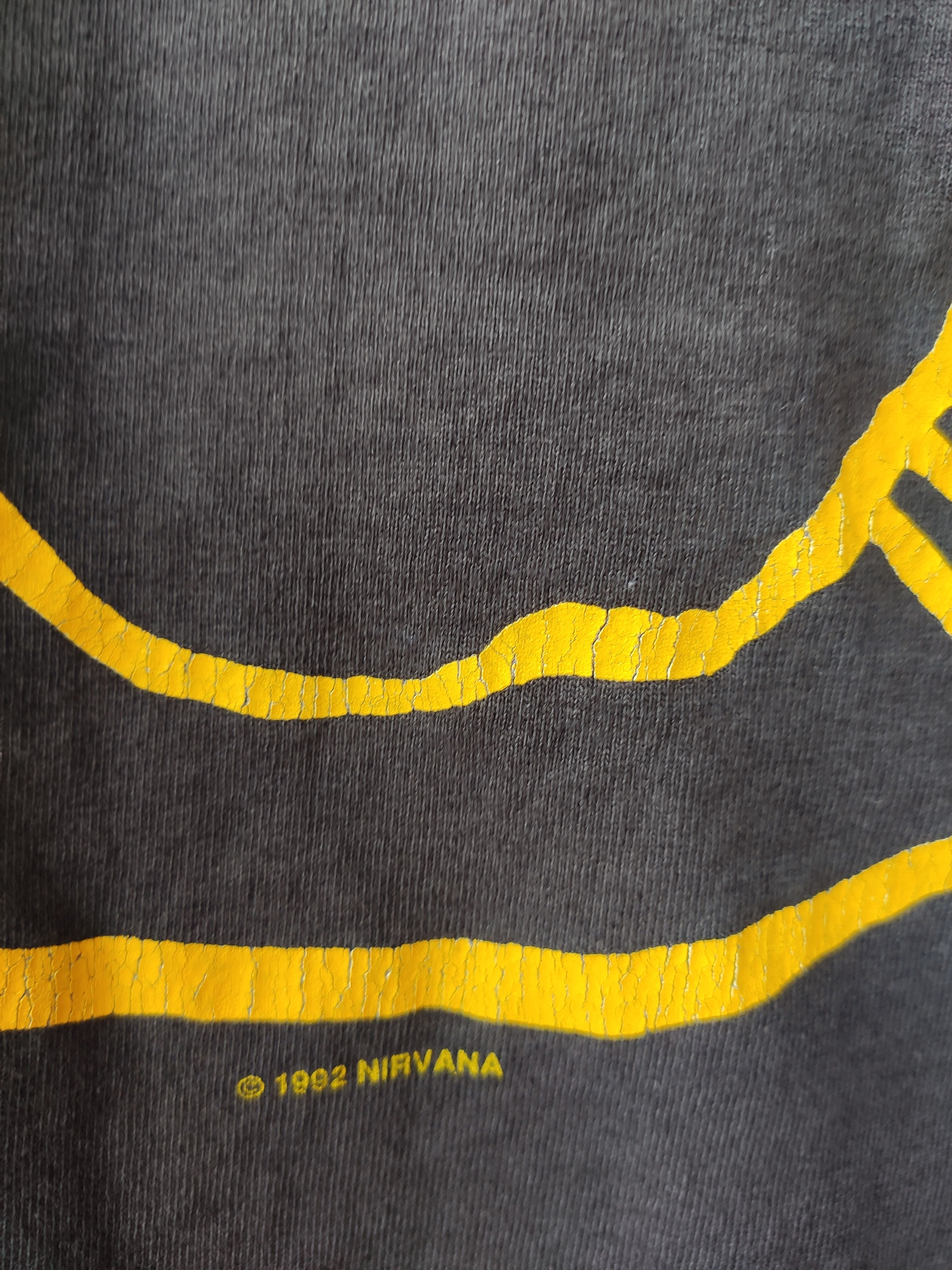 Nirvana True Vintage 90s Nirvana t shirt smile band tee Size US L / EU 52-54 / 3 - 3 Thumbnail