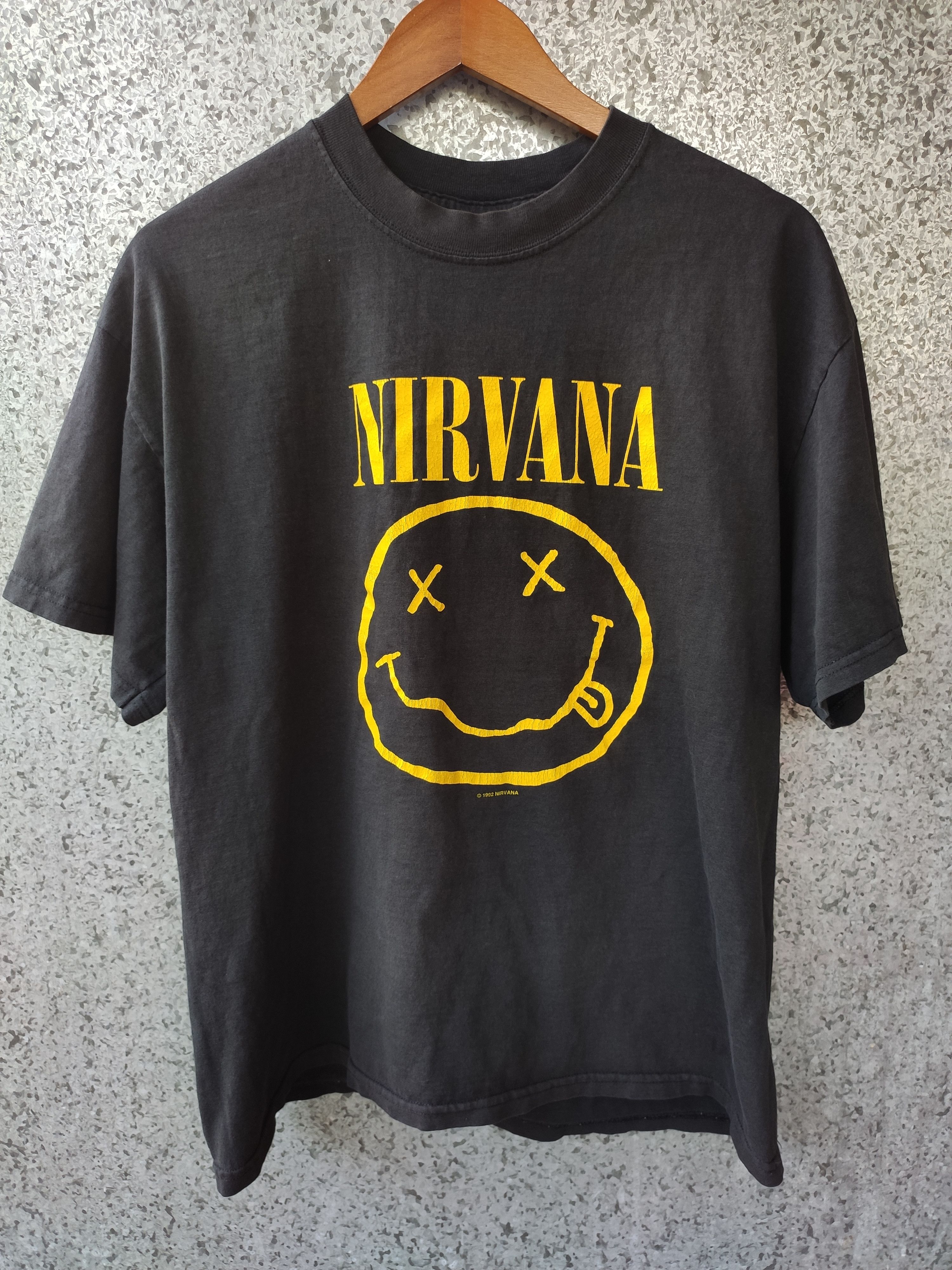 Nirvana True Vintage 90s Nirvana t shirt smile band tee Size US L / EU 52-54 / 3 - 1 Thumbnail