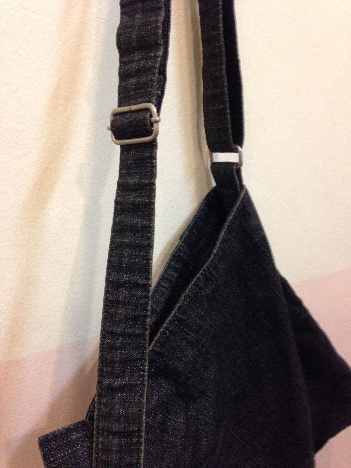 Designer The Nightmare Before Christmas Sling Bag Denim Size ONE SIZE - 5 Thumbnail