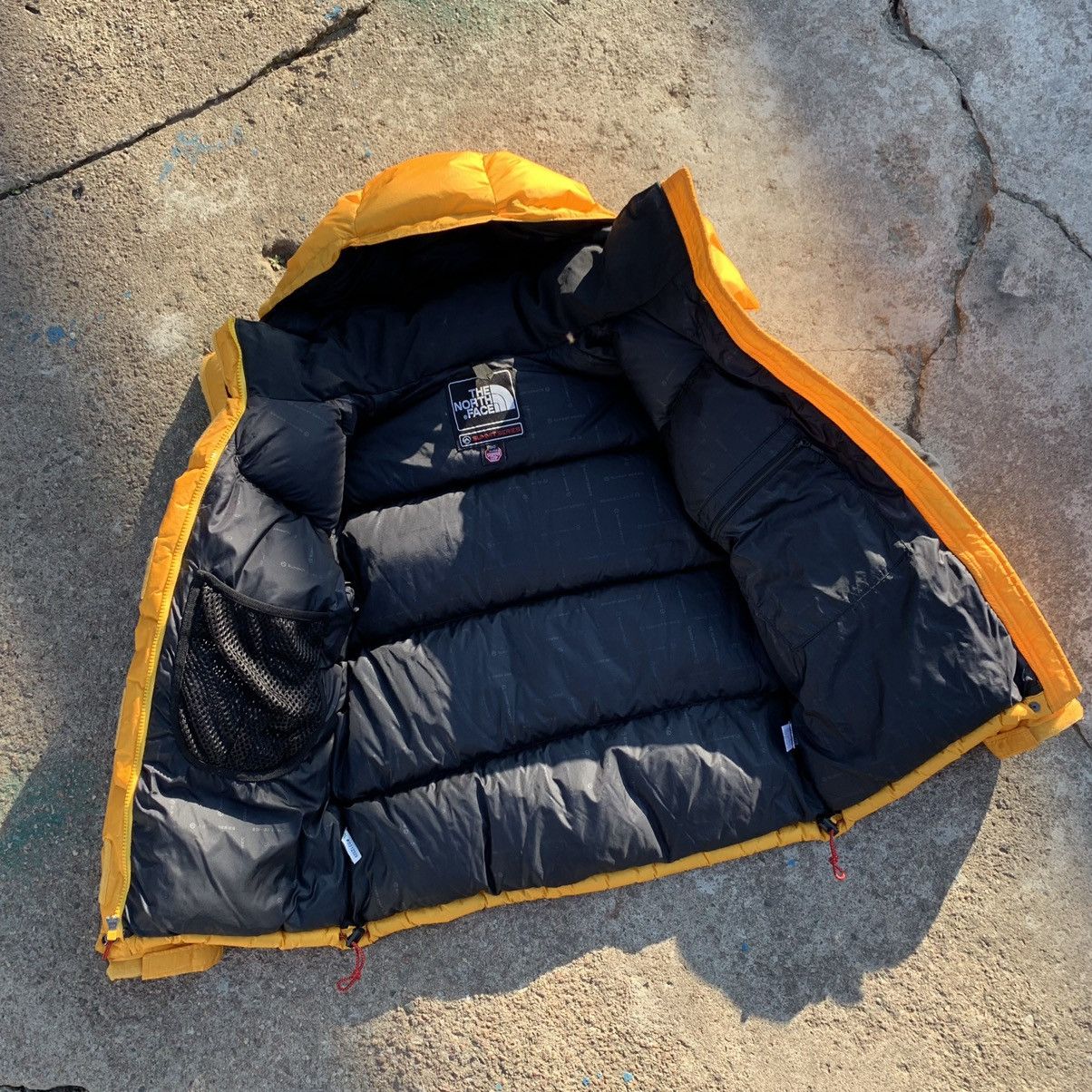 The North Face The North Face Vintage Puffer Nuptse Down Jacket 1990s Size US S / EU 44-46 / 1 - 15 Thumbnail
