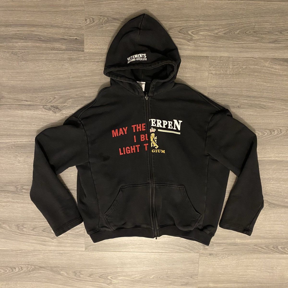 【メーカー直売】の商品をすべて Vetements Vetements FW18 Grailed | Hoodie Up Zip Logo Split トップス