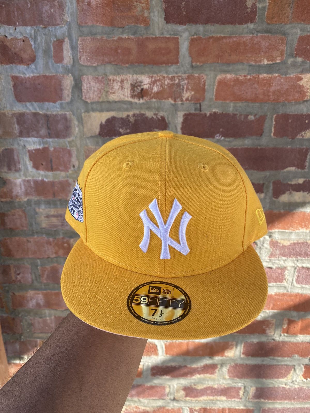 New Era HATCLUB EXCLUSIVE YANKEE YELLOW LEMONADE. 7 3/8th | Grailed