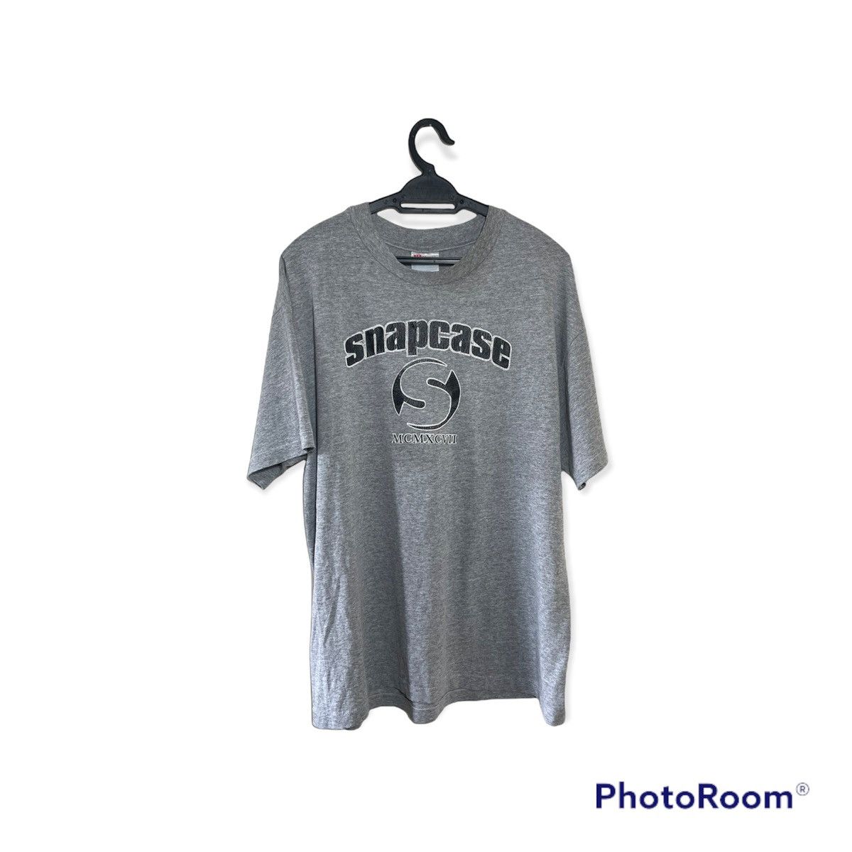 snapcase lookinglasself T-shirt | DIRTY BOOTH