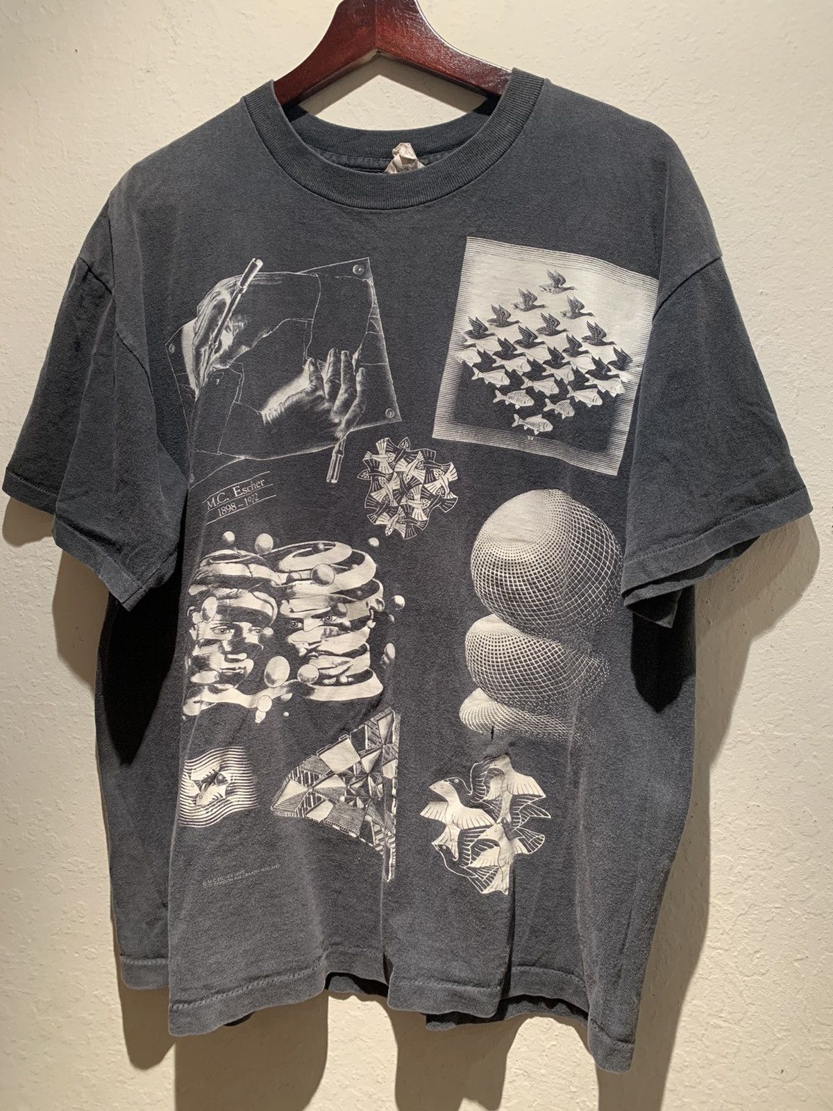 Other × Vintage *RARE* Vintage M.C. Escher Official Print USA Made Shirt Size US XL / EU 56 / 4 - 1 Thumbnail