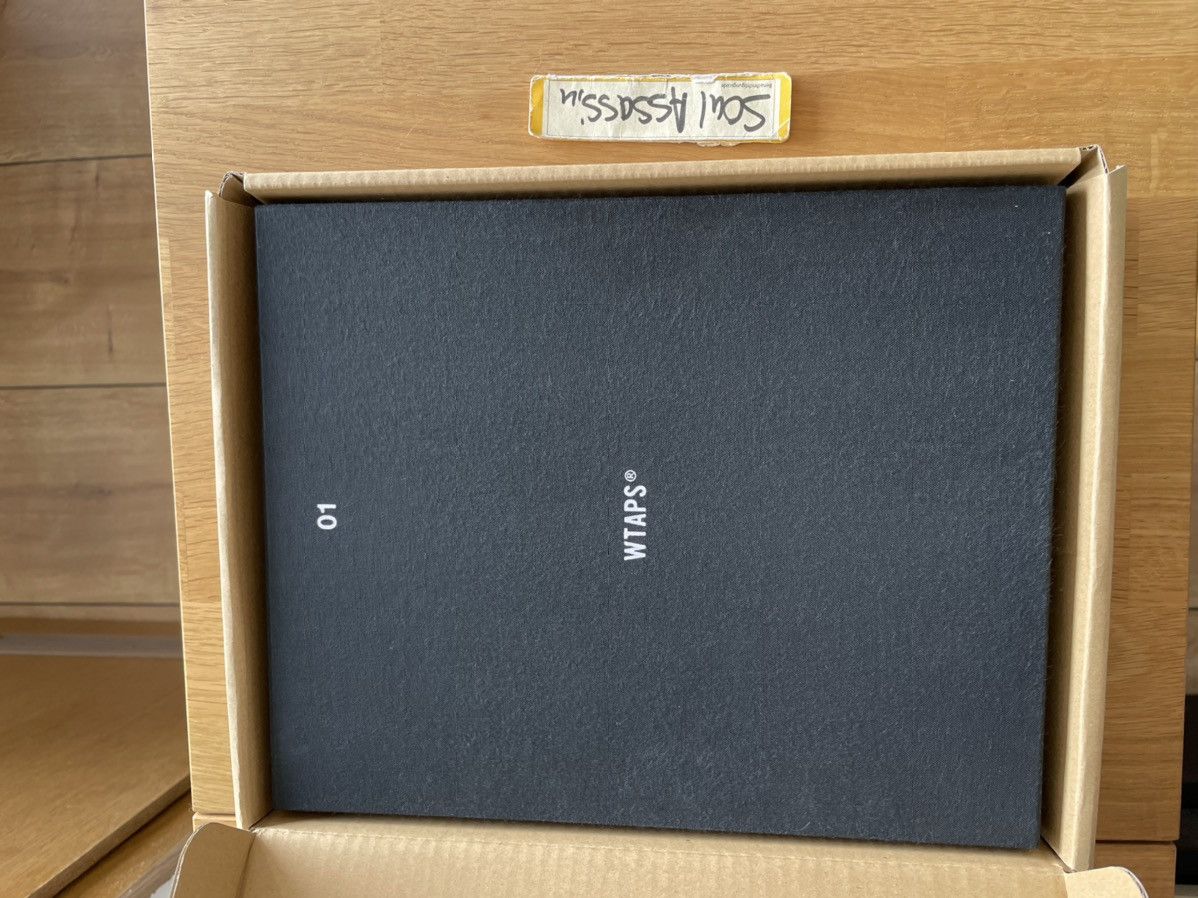 【50％OFF】 WTAPS Of Years 20 01: WTAPS Wtaps – Mo by Book Archive アート・デザイン・音楽