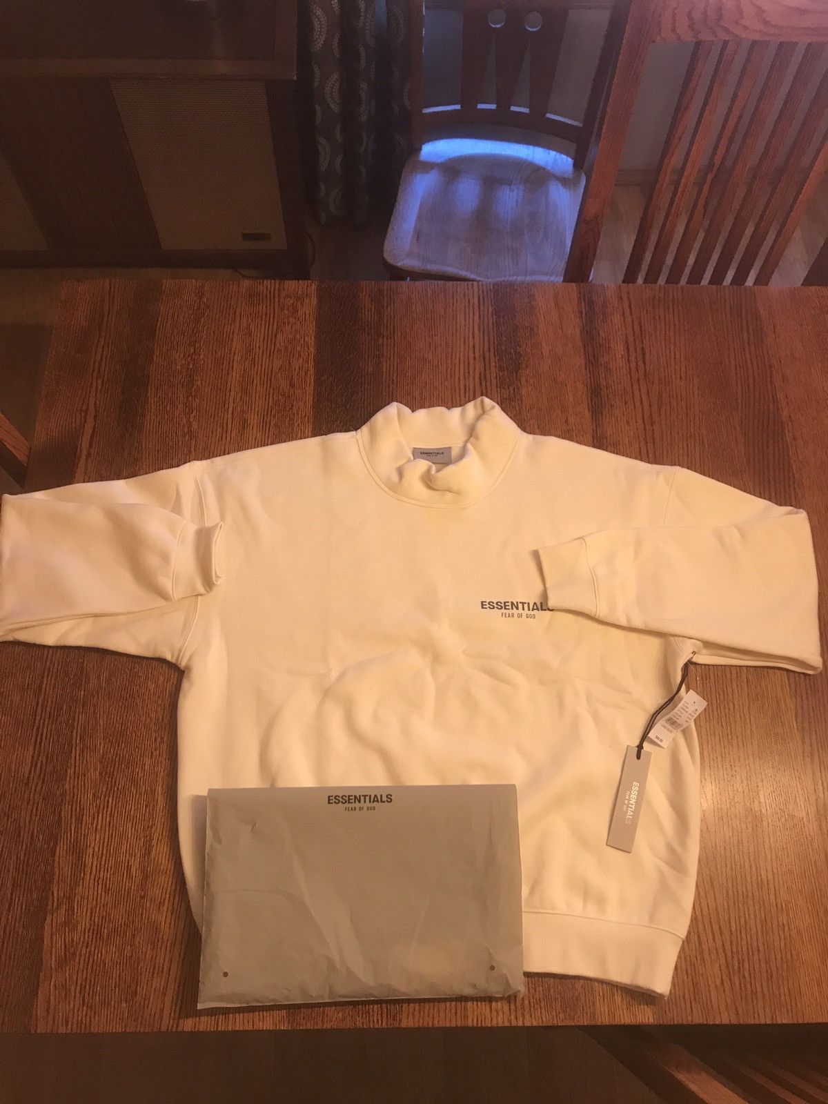 Fear of God FEAR OF GOD ESSENTIALS CREAM MOCK NECK SWEATER Size US L / EU 52-54 / 3 - 1 Thumbnail