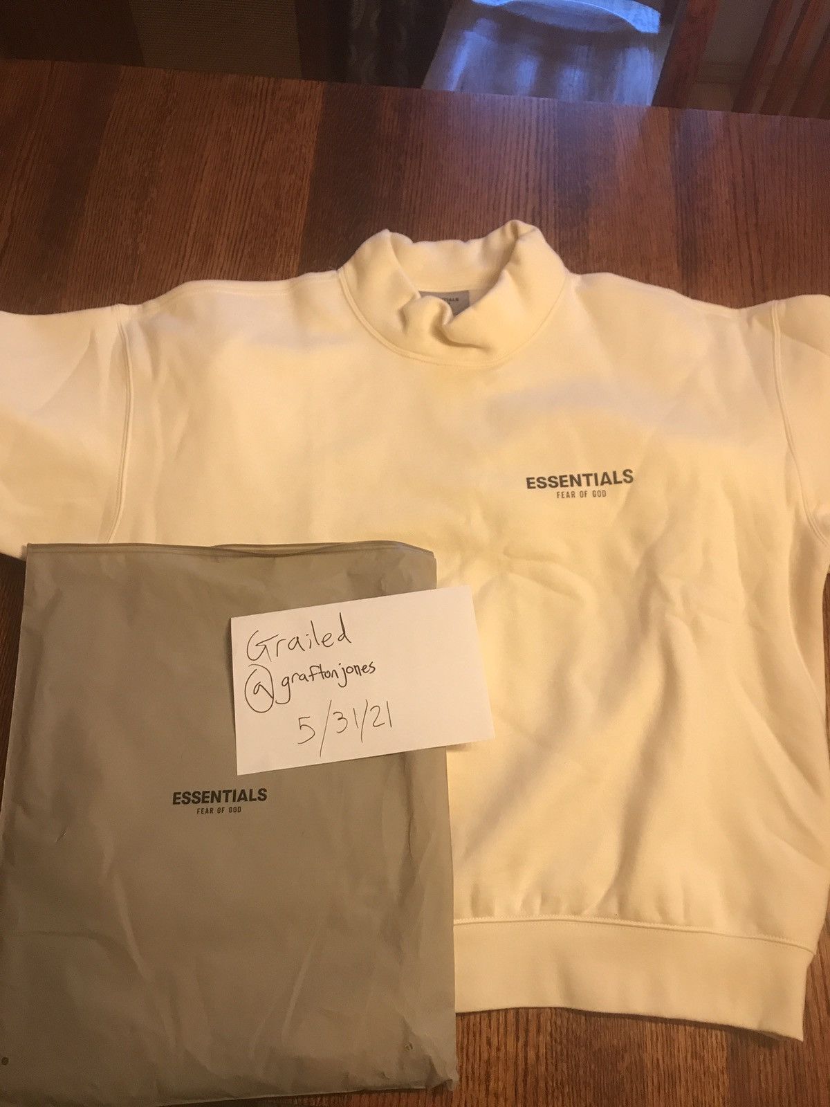 Fear of God FEAR OF GOD ESSENTIALS CREAM MOCK NECK SWEATER Size US L / EU 52-54 / 3 - 9 Thumbnail
