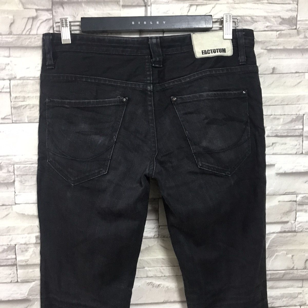 FACTOTUM Japanese Brand FACTOTUM Denim Skinny Low Rise Size US 30 / EU 46 - 8 Thumbnail