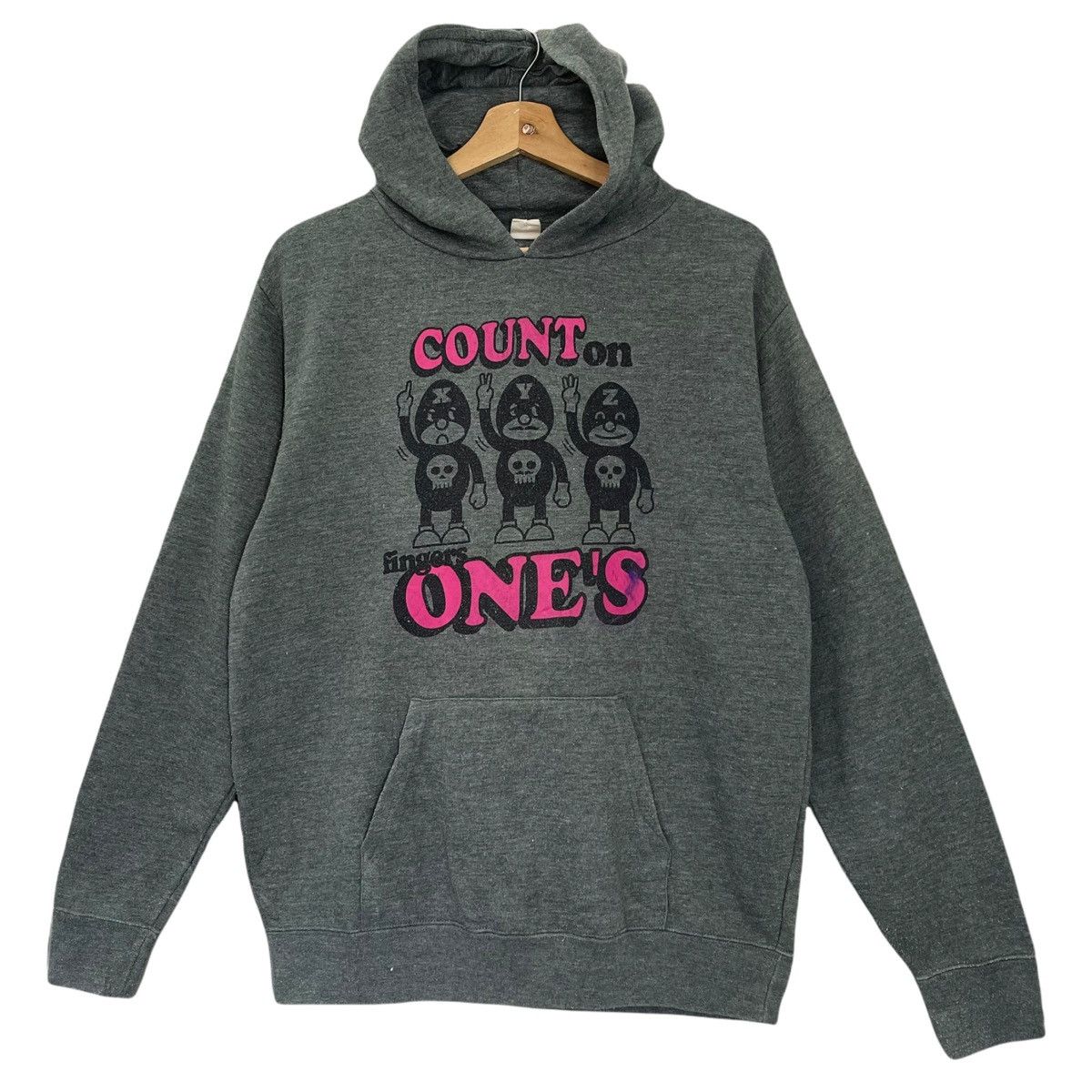 Anime Vintage Count on Finger One's Big Logo Hoodie Size M Size US M / EU 48-50 / 2 - 3 Thumbnail